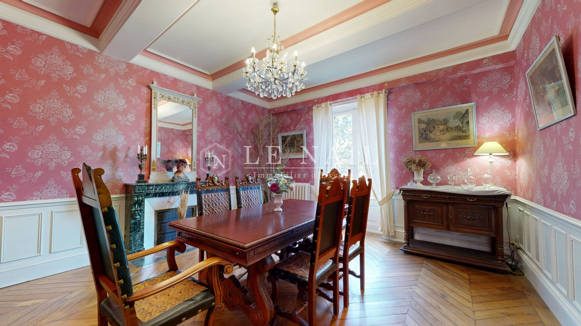 maison 13 pièces en vente à PARAY LE MONIAL (71600)