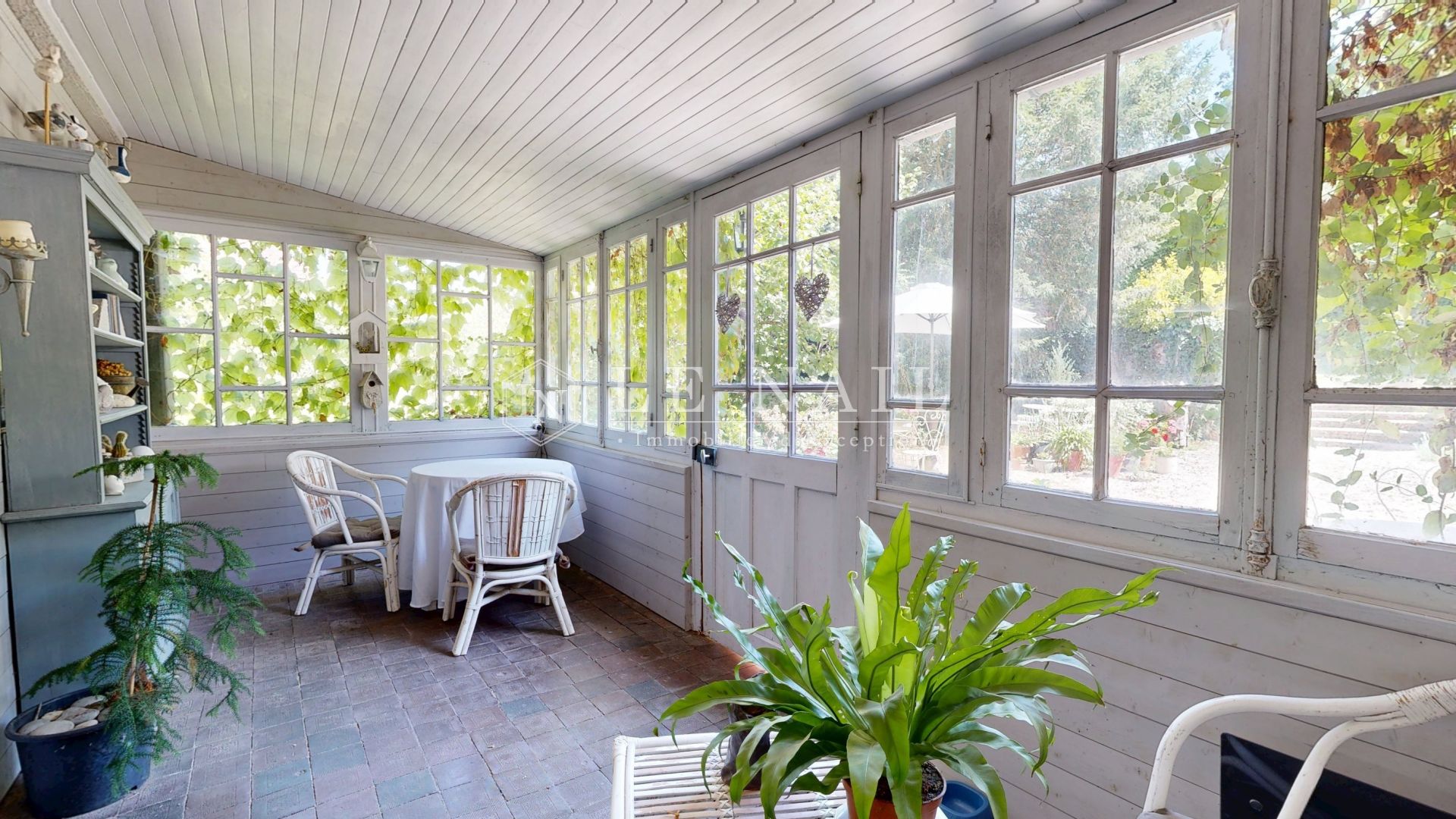 maison 13 pièces en vente à PARAY LE MONIAL (71600)