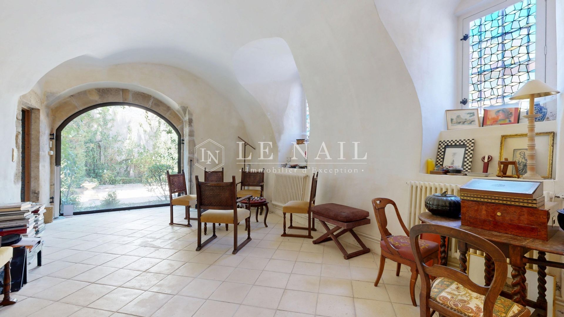 house 13 rooms for sale on CHAROLLES (71120)