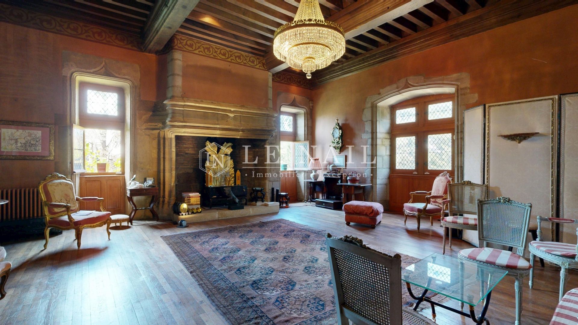 house 13 rooms for sale on CHAROLLES (71120)