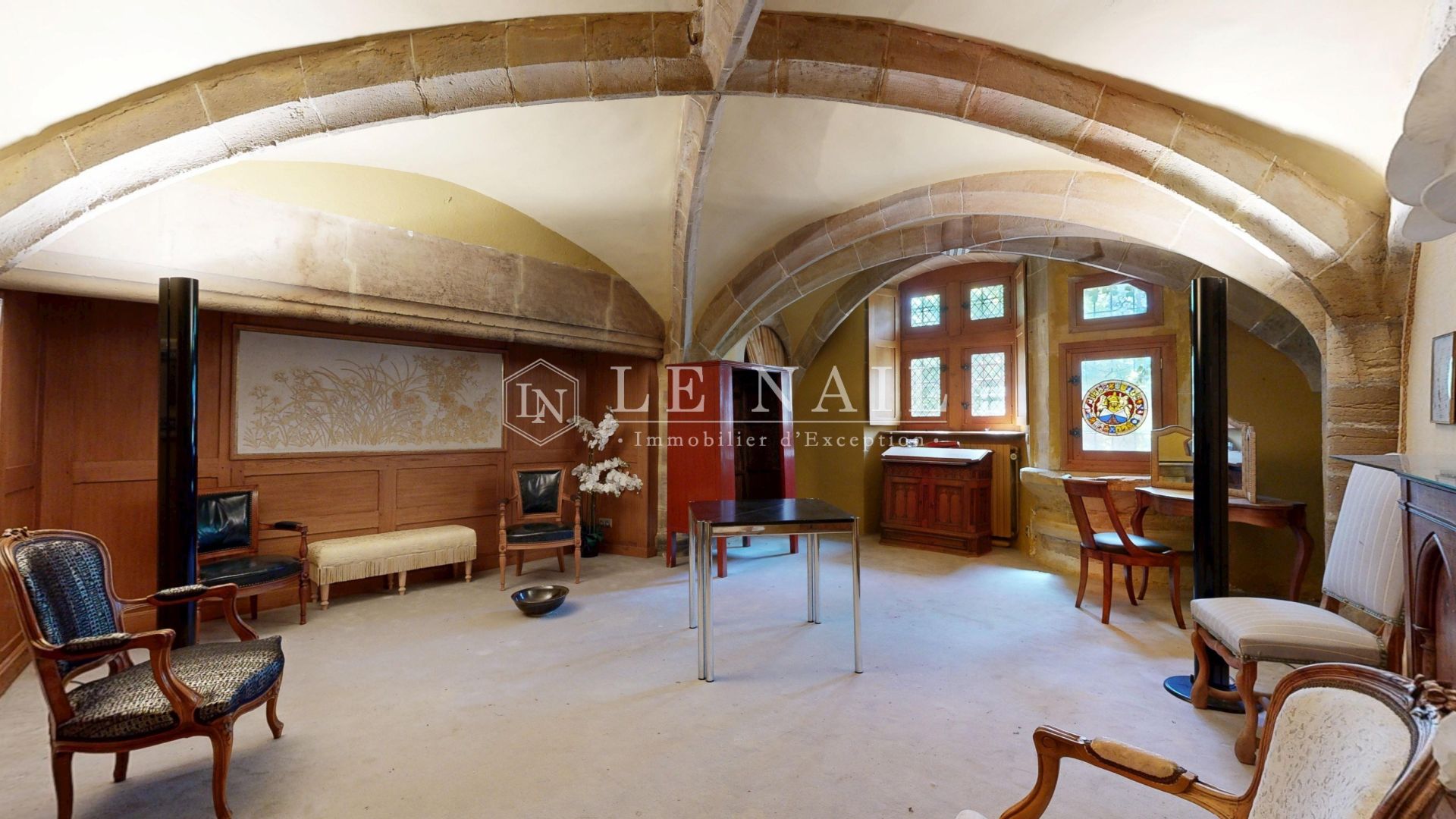 house 13 rooms for sale on CHAROLLES (71120)