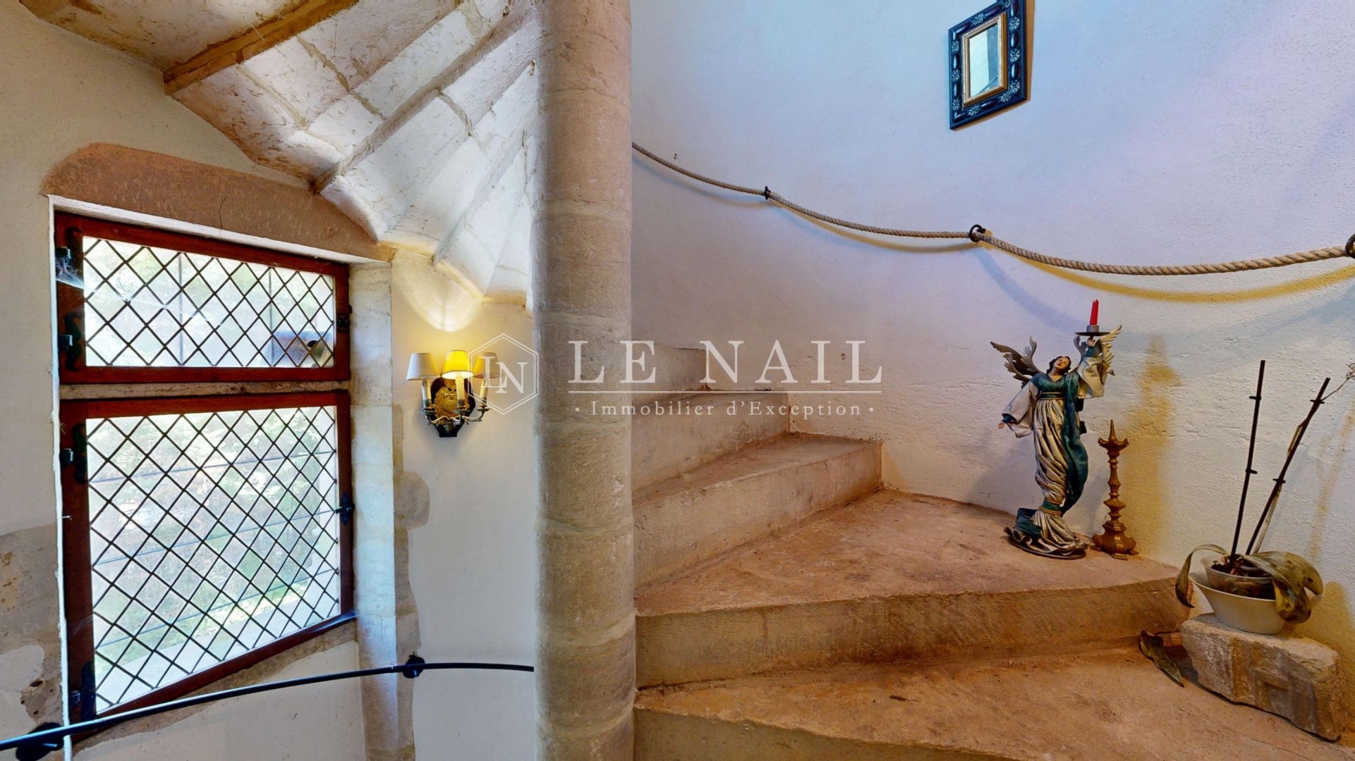 house 13 rooms for sale on CHAROLLES (71120)