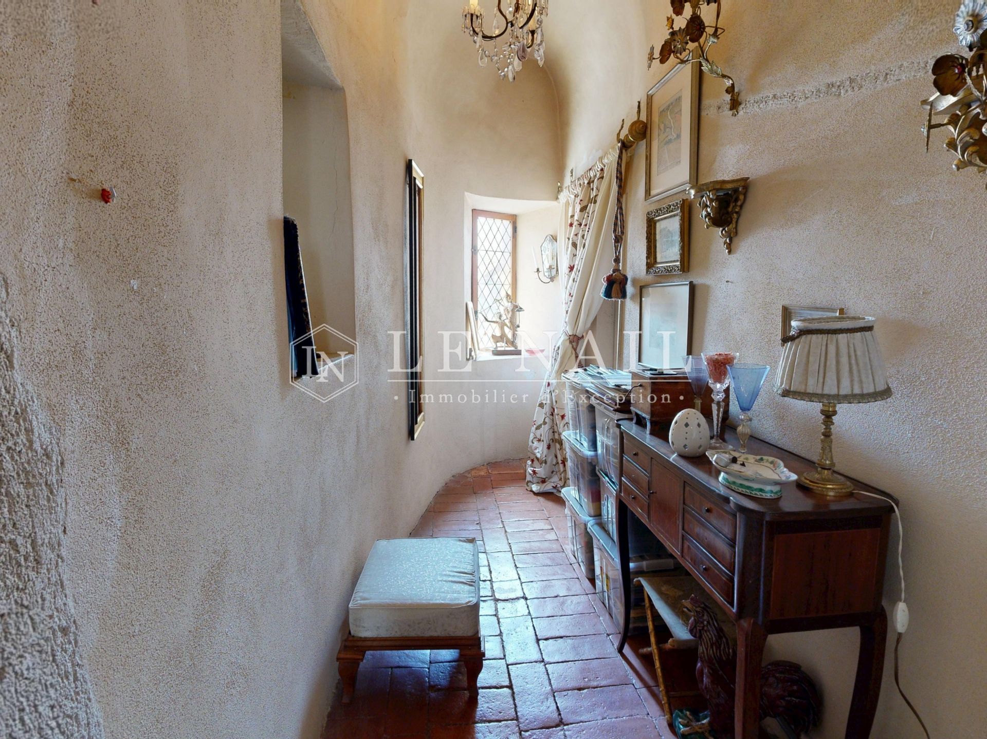 house 13 rooms for sale on CHAROLLES (71120)