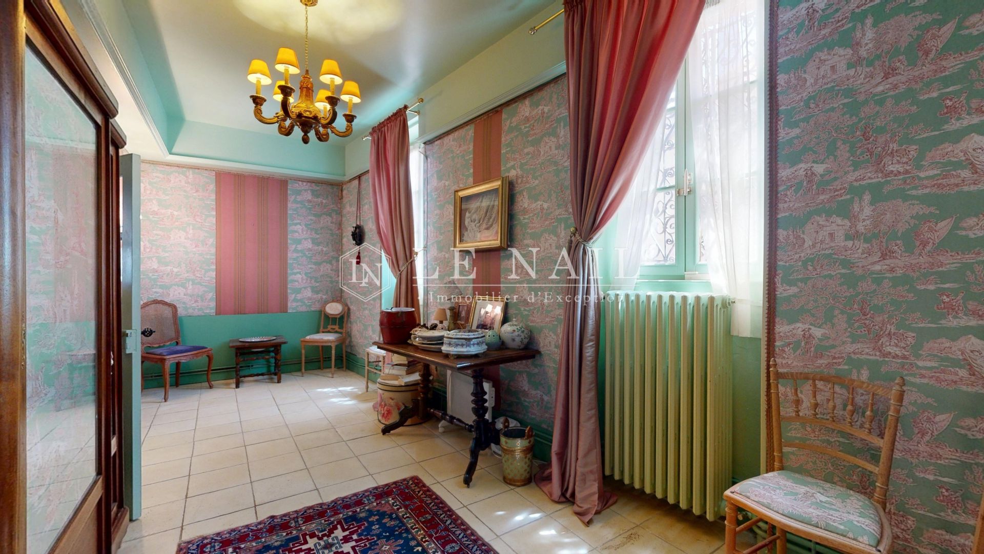 house 13 rooms for sale on CHAROLLES (71120)