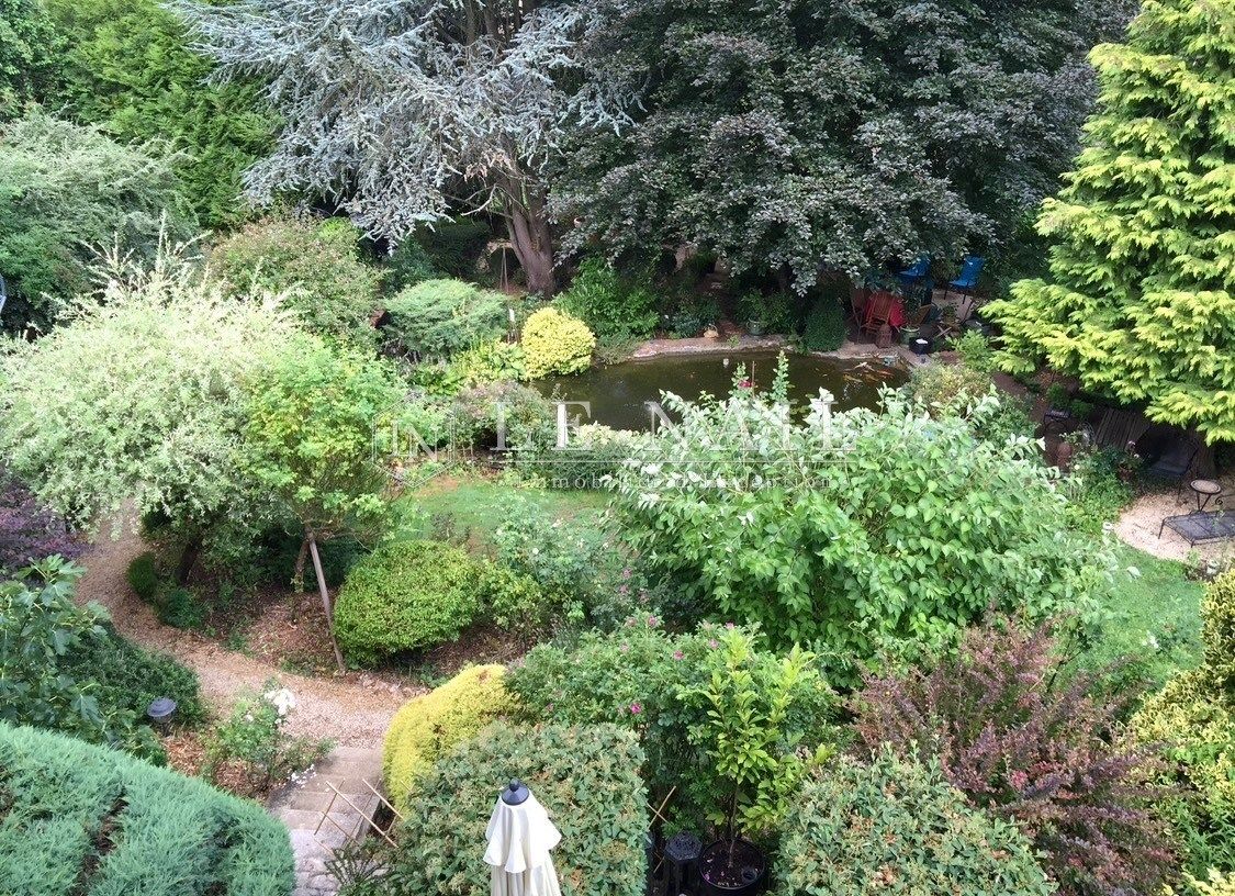 house 13 rooms for sale on CHAROLLES (71120)