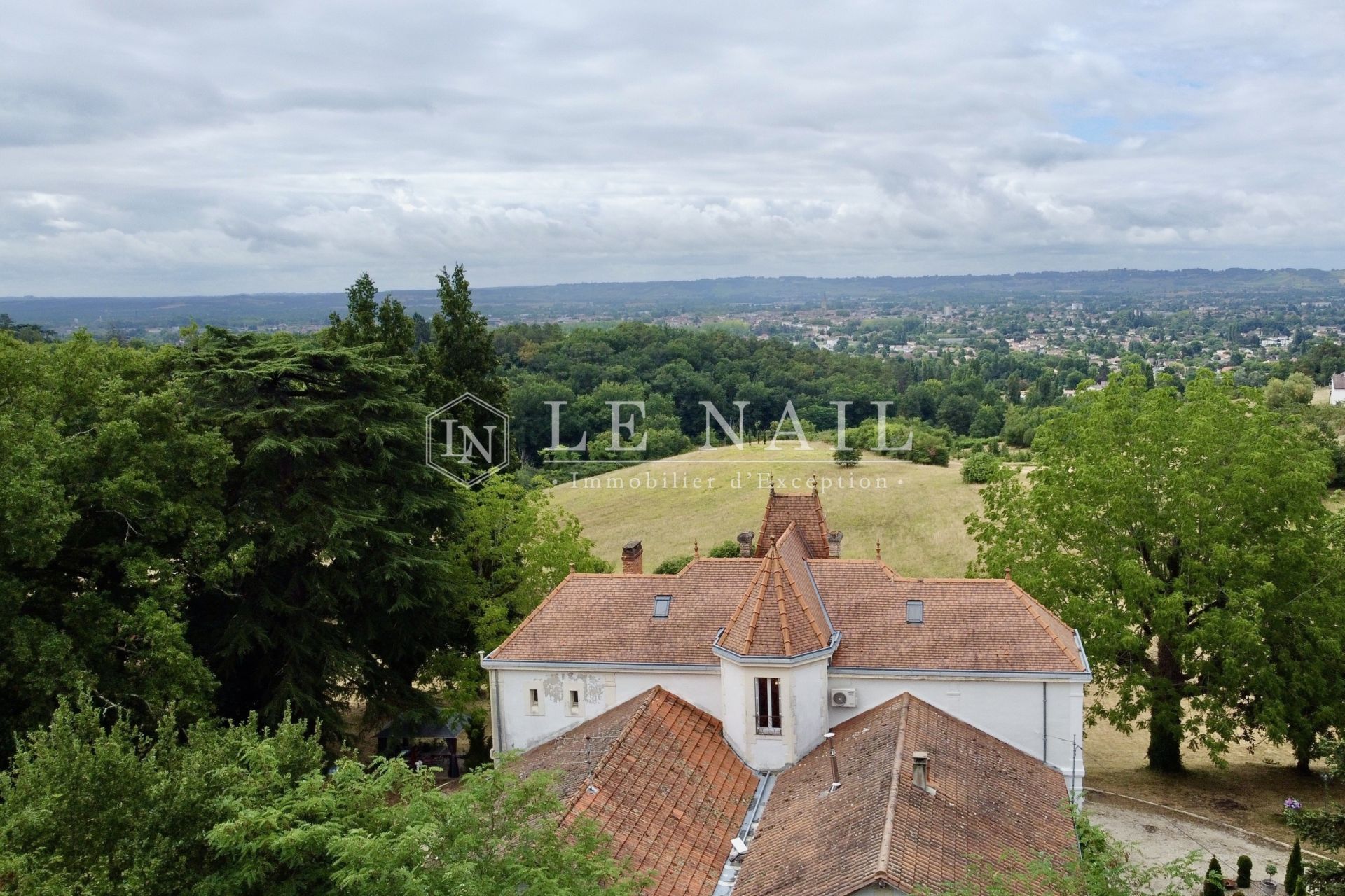 propriété 9 pièces en vente à BERGERAC (24100)