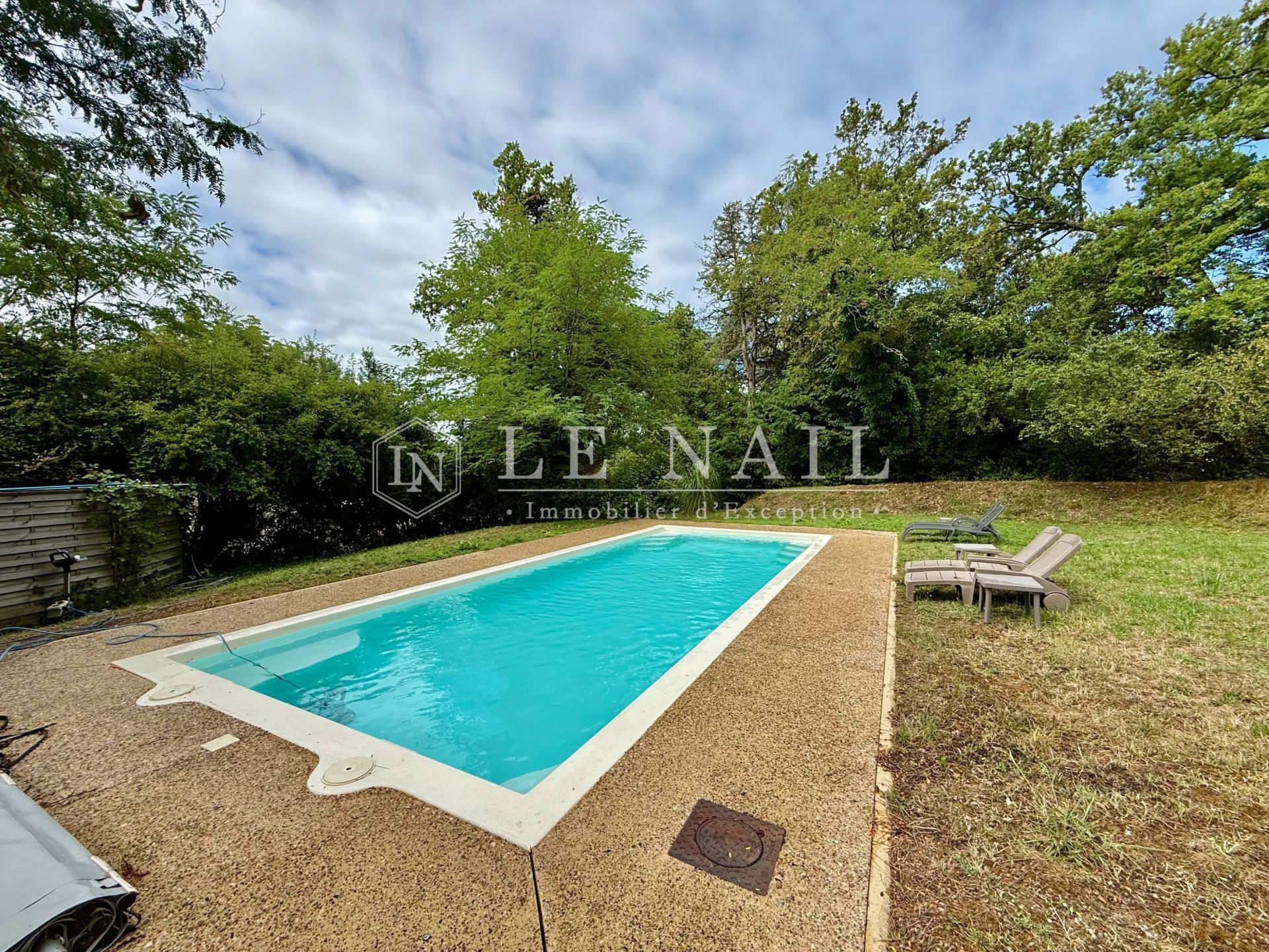propriété 9 pièces en vente à BERGERAC (24100)