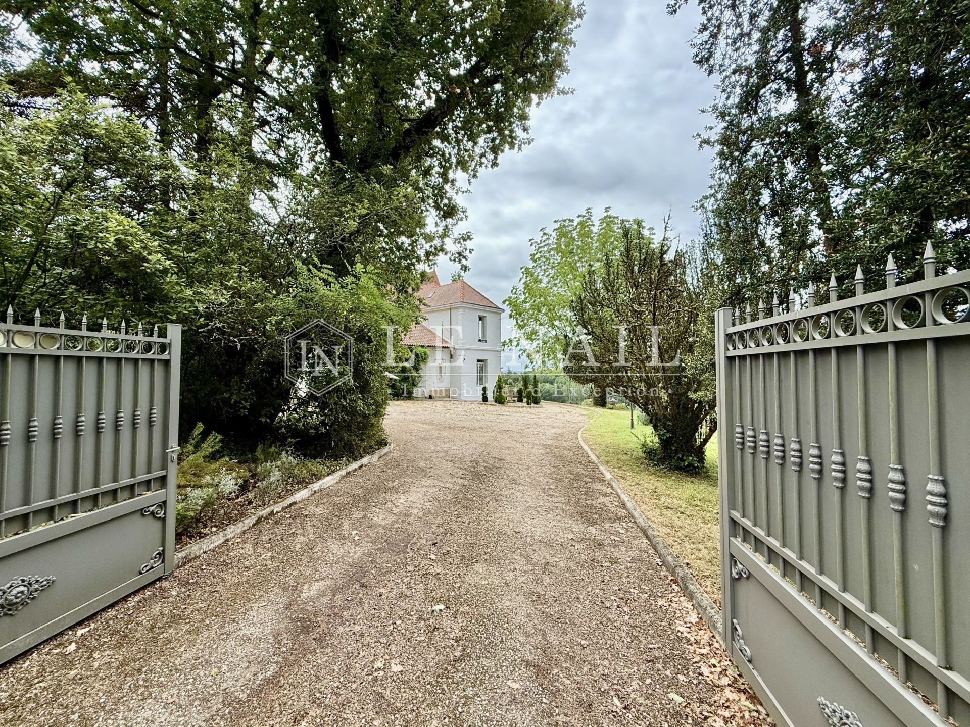 propriété 9 pièces en vente à BERGERAC (24100)