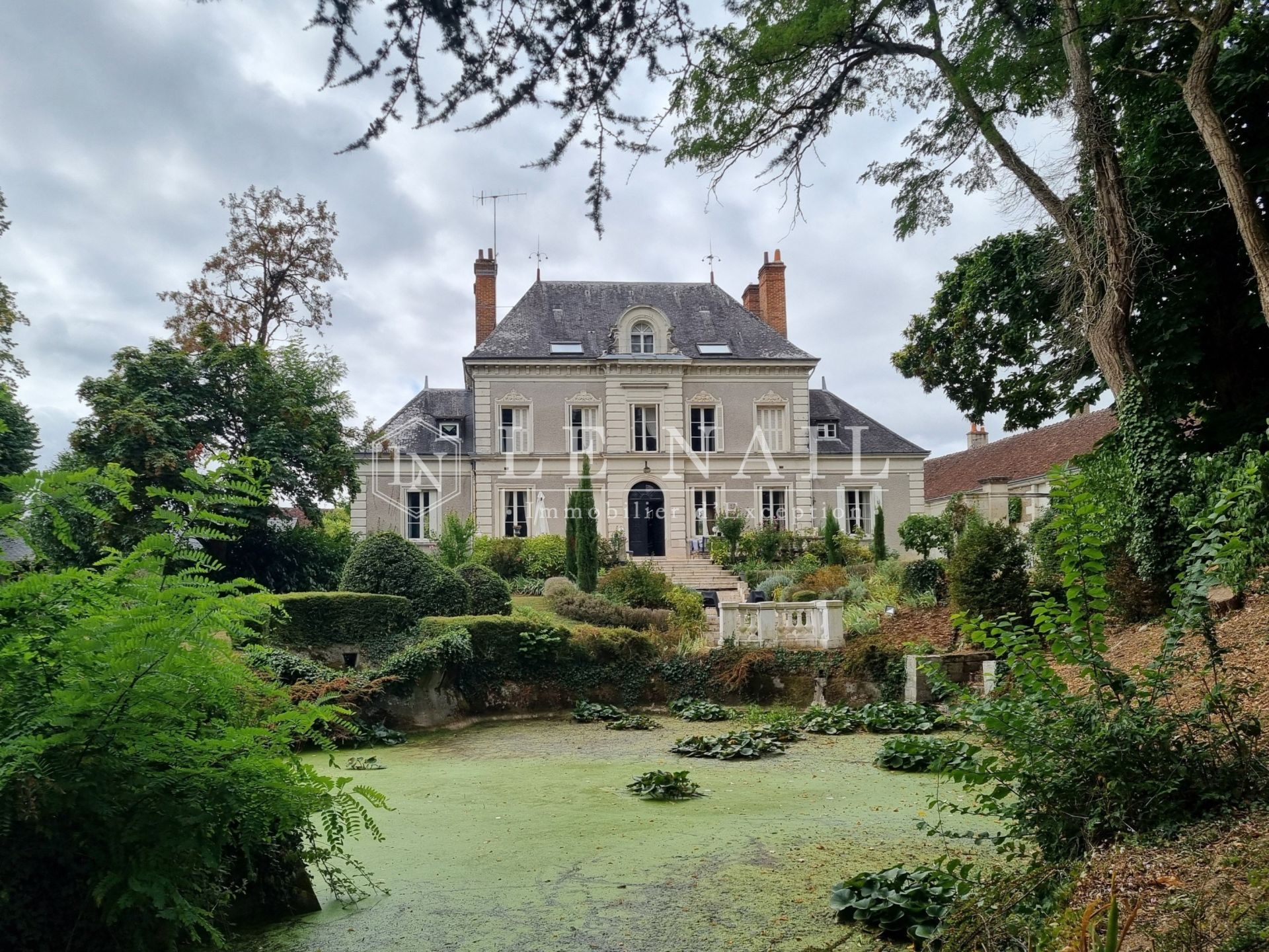 château 10 pièces en vente à MONTRICHARD (41400) - Plus de details