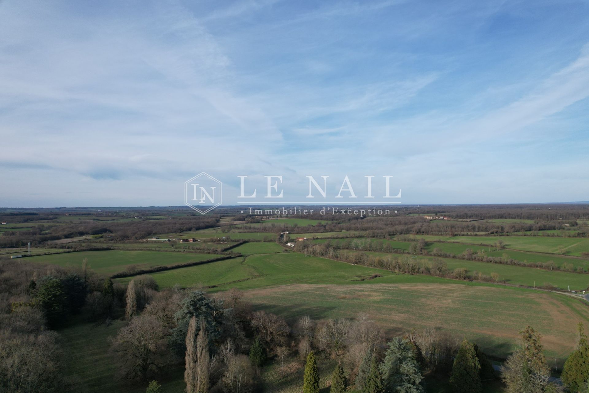 château 23 pièces en vente à SANCOINS (18600)