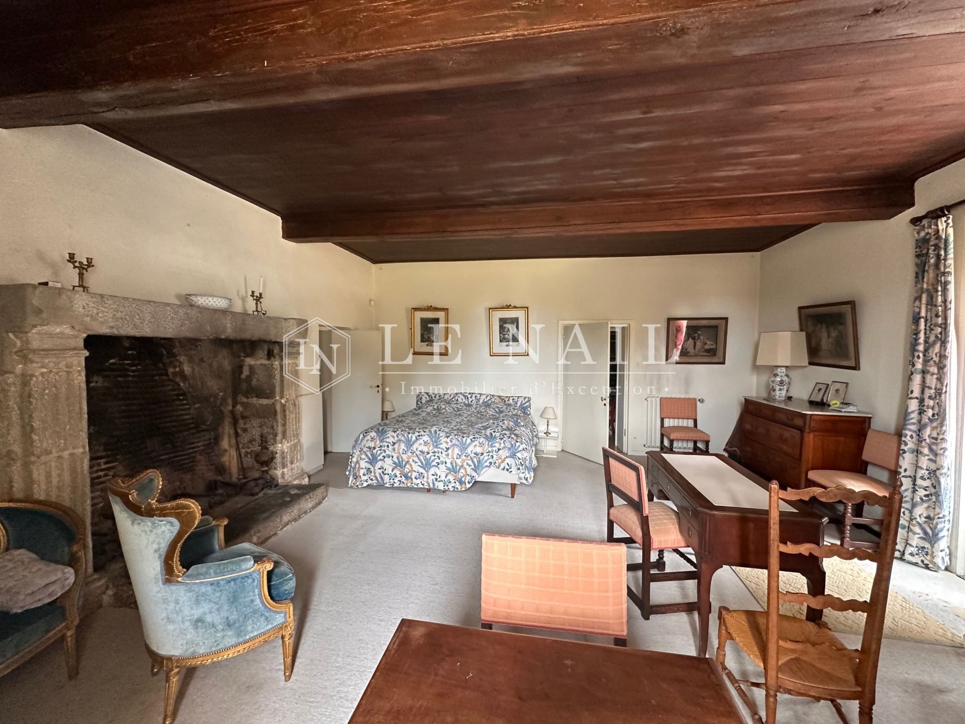 propriété 8 pièces en vente à JARD SUR MER (85520)