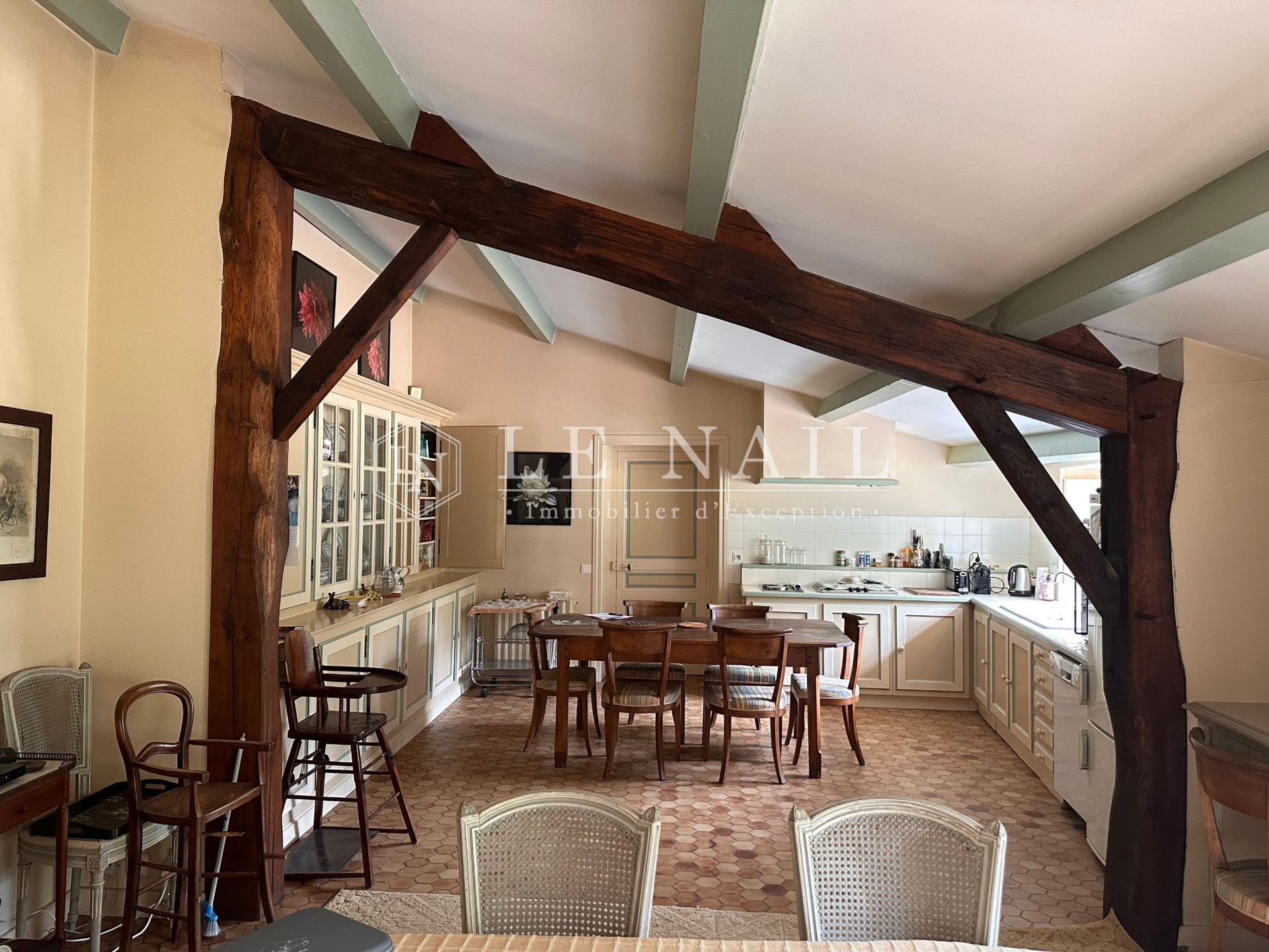 property 8 rooms for sale on JARD SUR MER (85520)