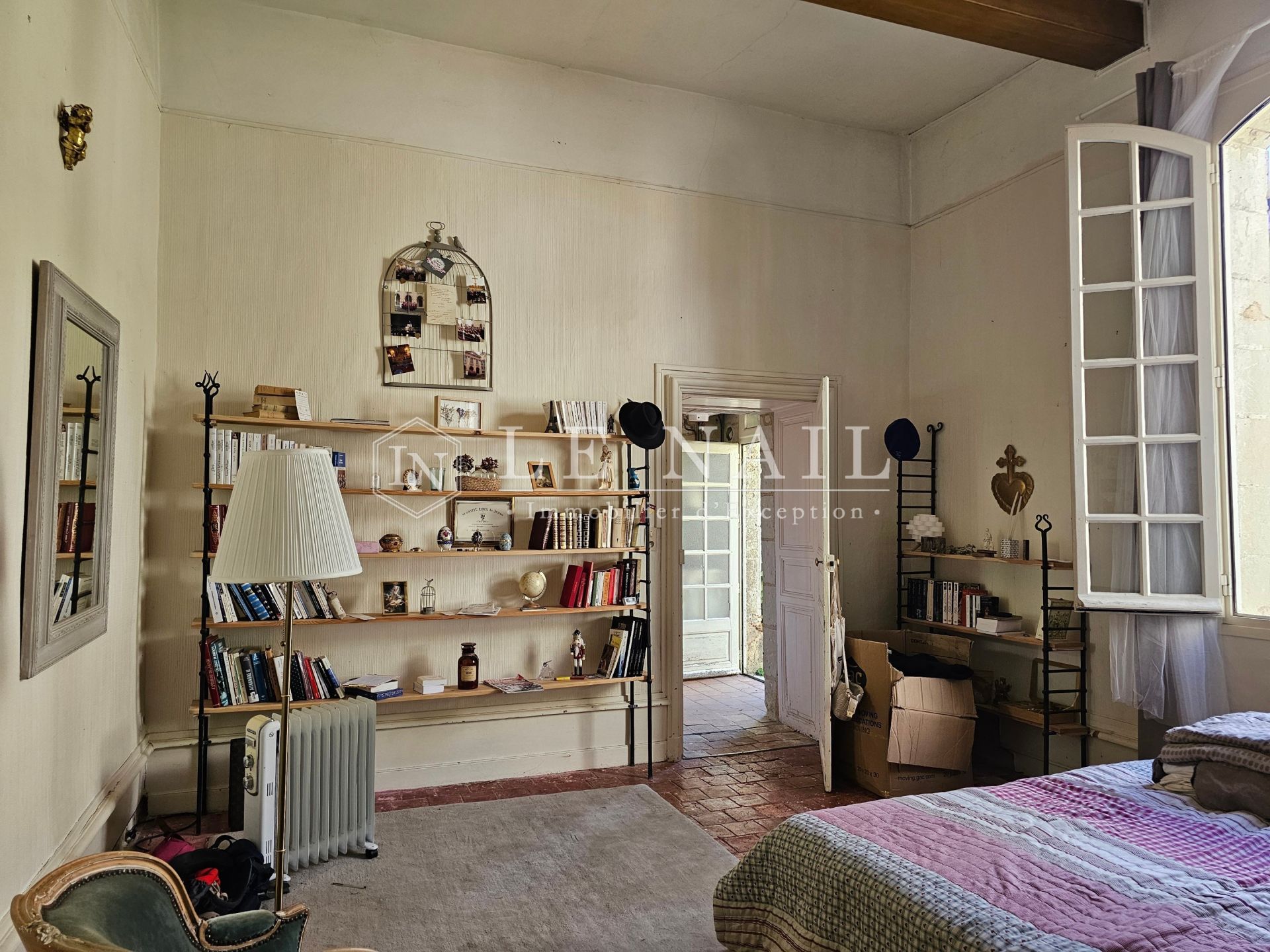 hôtel particulier 12 pièces en vente à MONTREUIL BELLAY (49260)