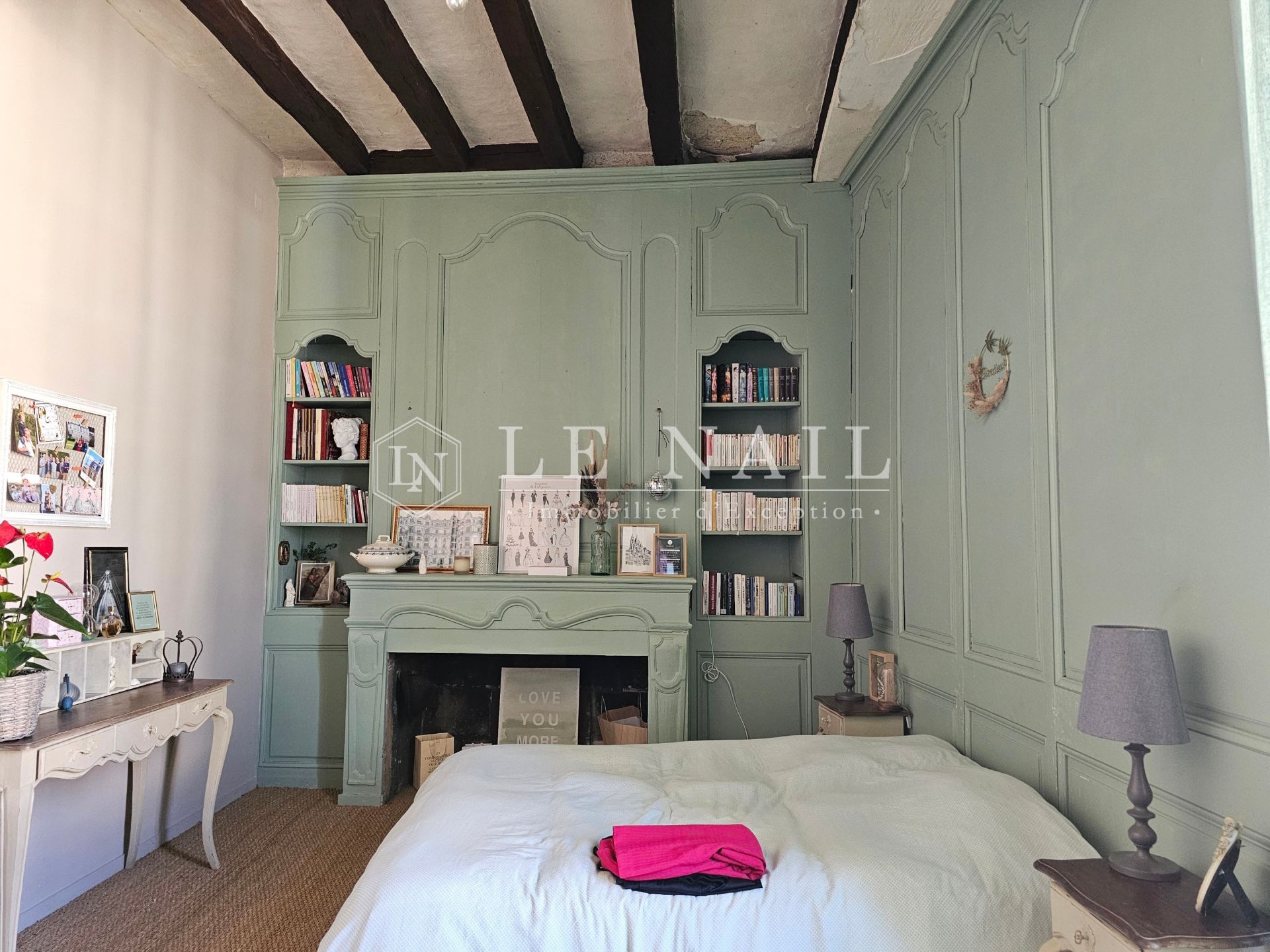 hôtel particulier 12 pièces en vente à MONTREUIL BELLAY (49260)
