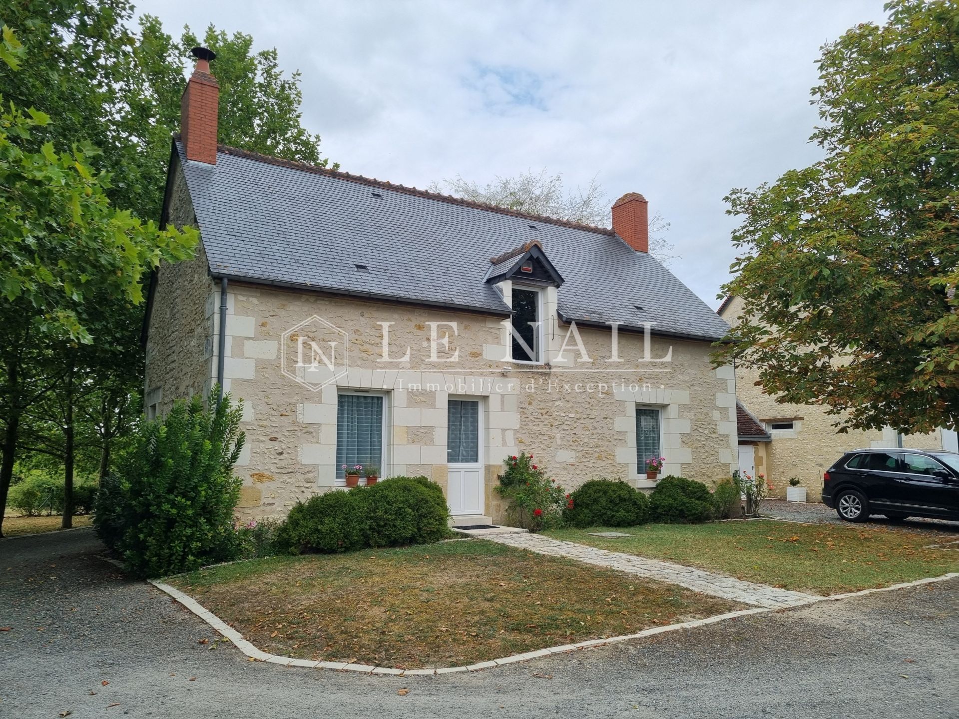 property 10 rooms for sale on MONTRESOR (37460)