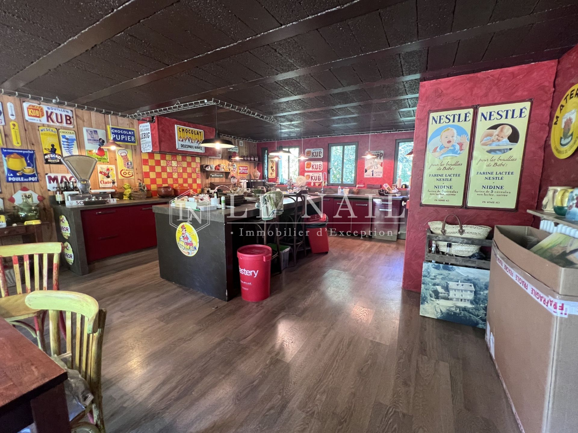 property 10 rooms for sale on POITIERS (86000)