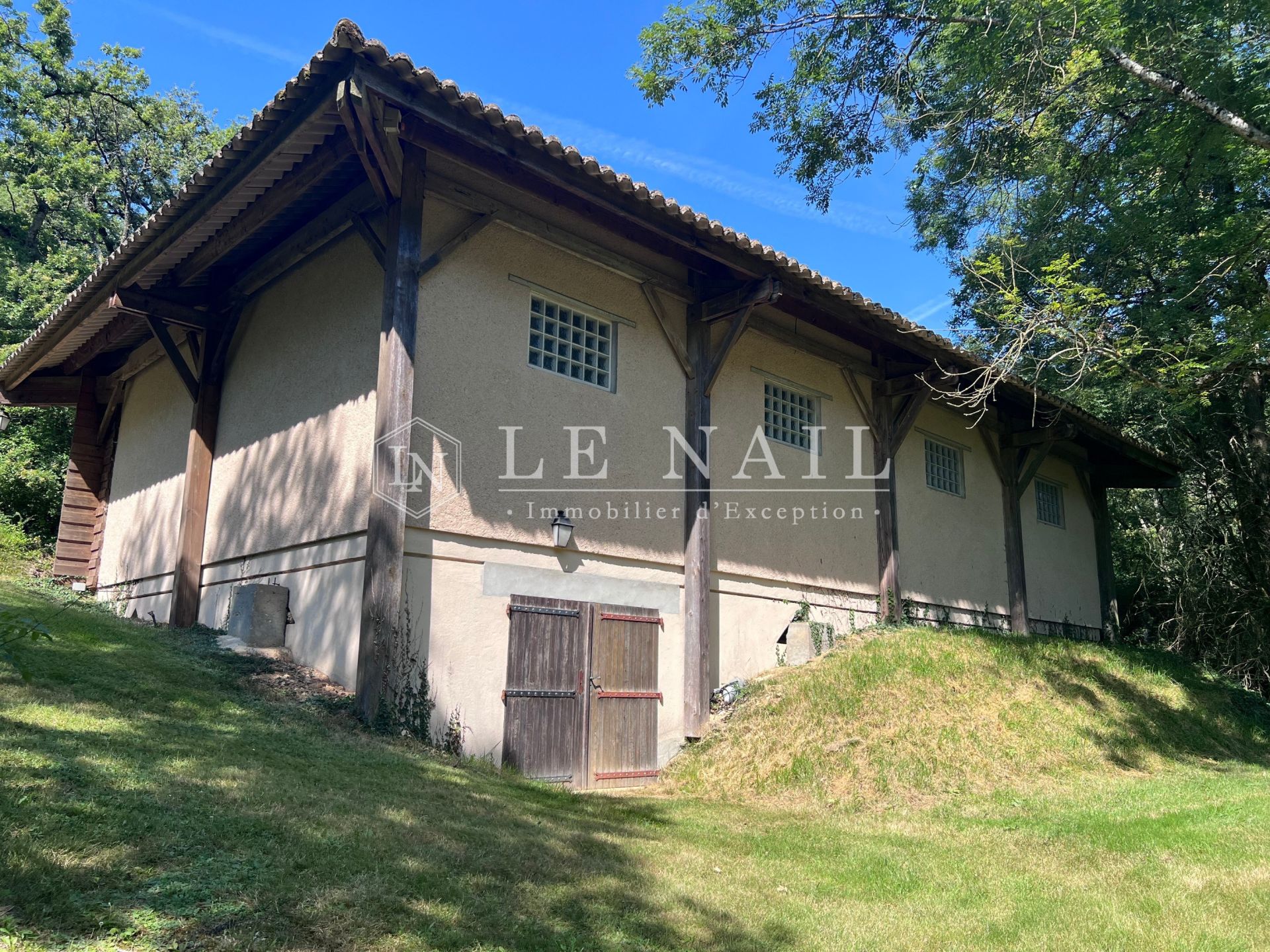 propriété 10 pièces en vente à POITIERS (86000)