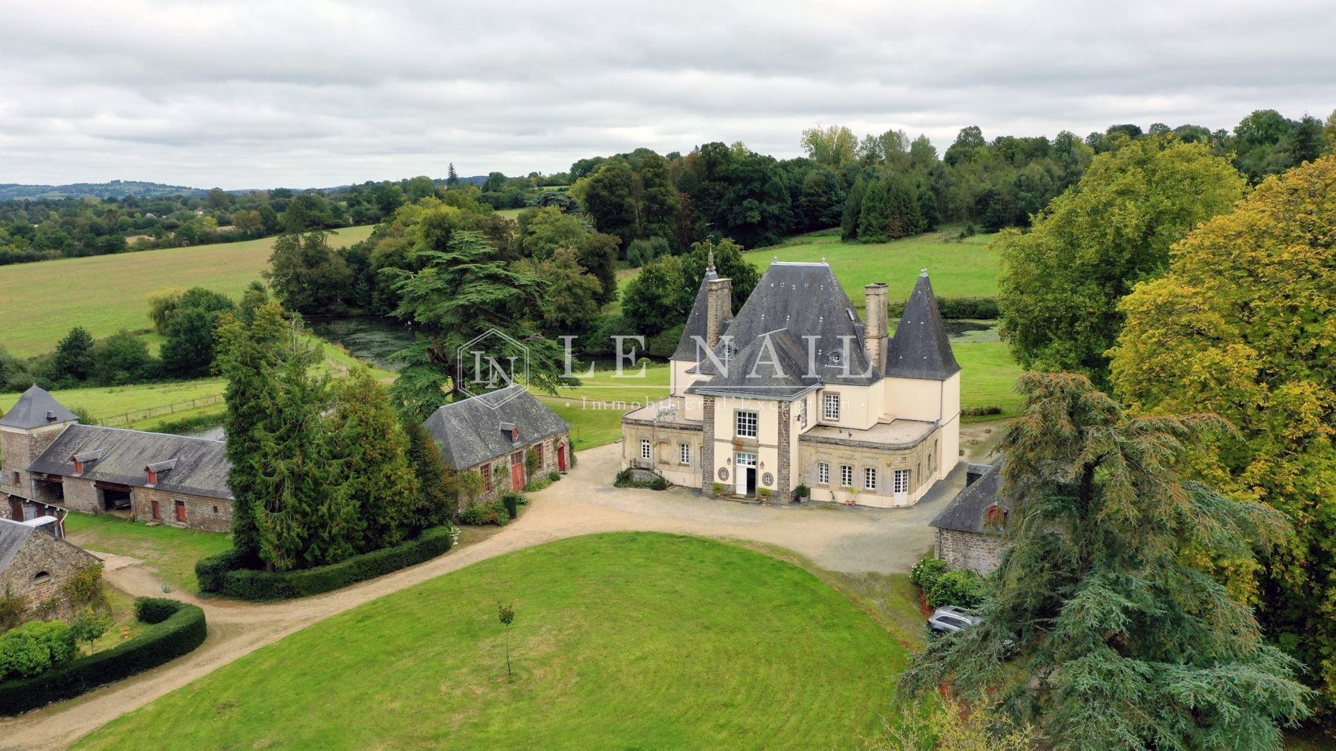 castle 11 rooms for sale on ST LO (50000)