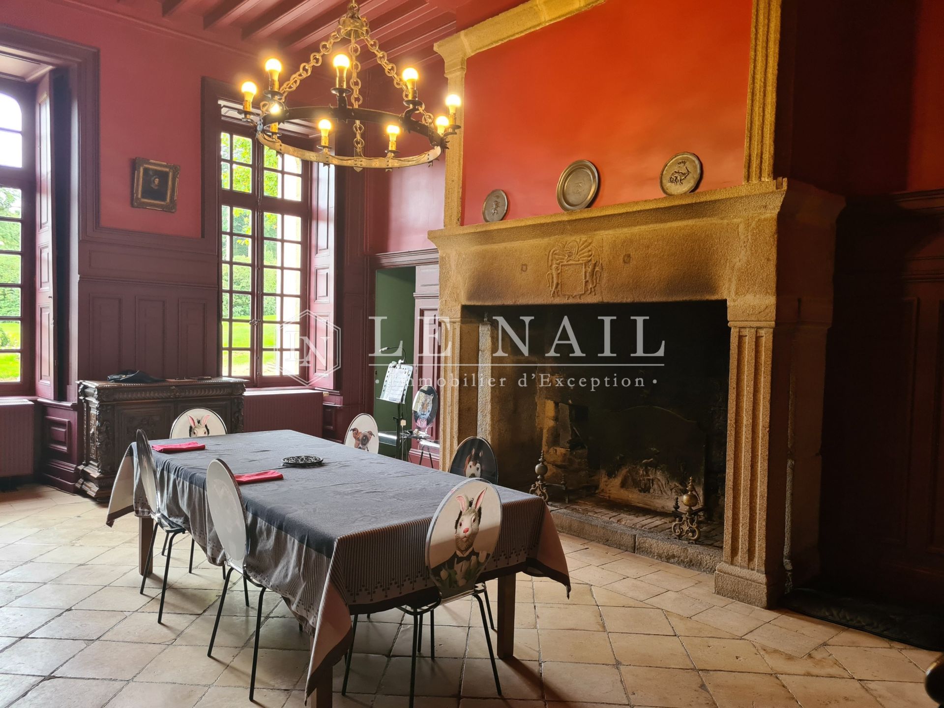 castle 11 rooms for sale on ST LO (50000)