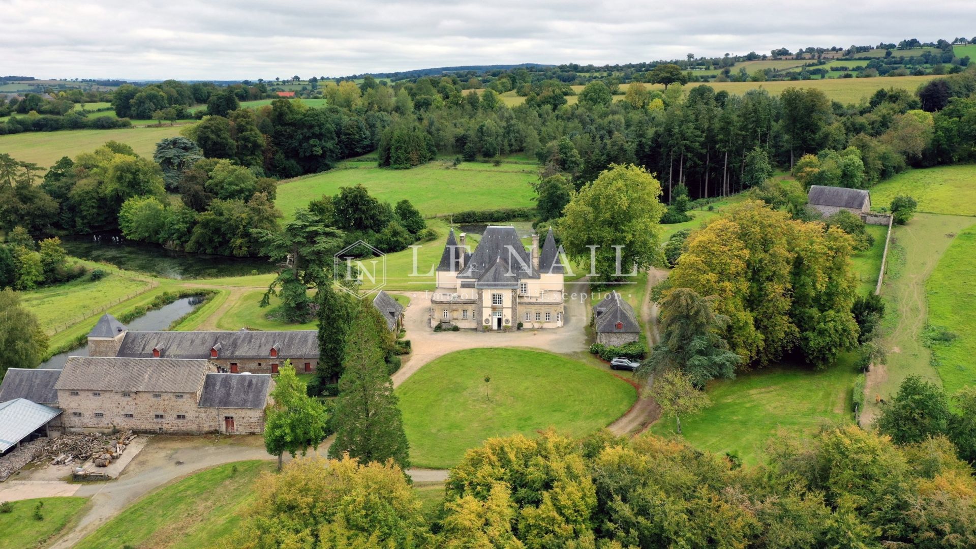 castle 11 rooms for sale on ST LO (50000)