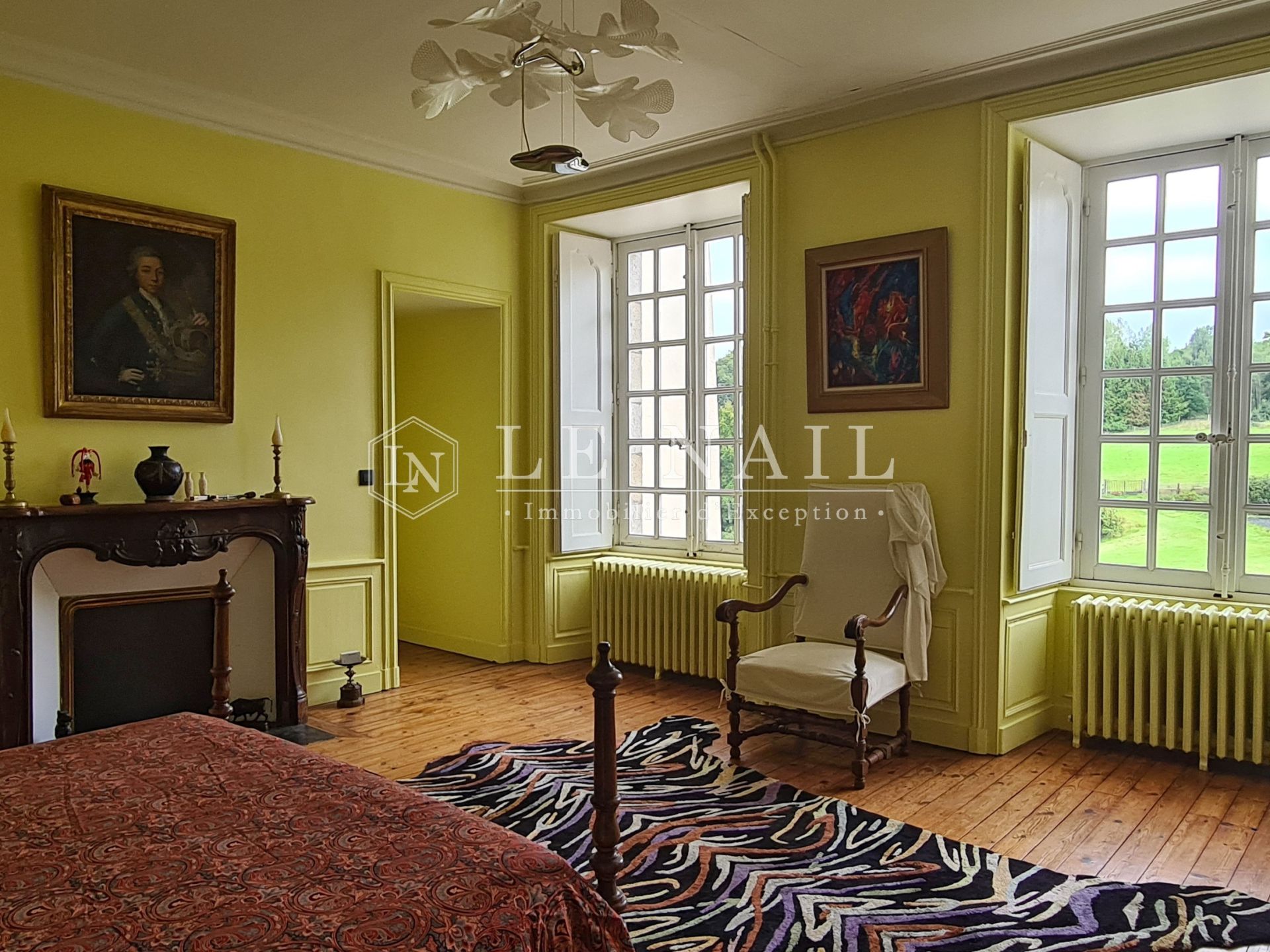 castle 11 rooms for sale on ST LO (50000)