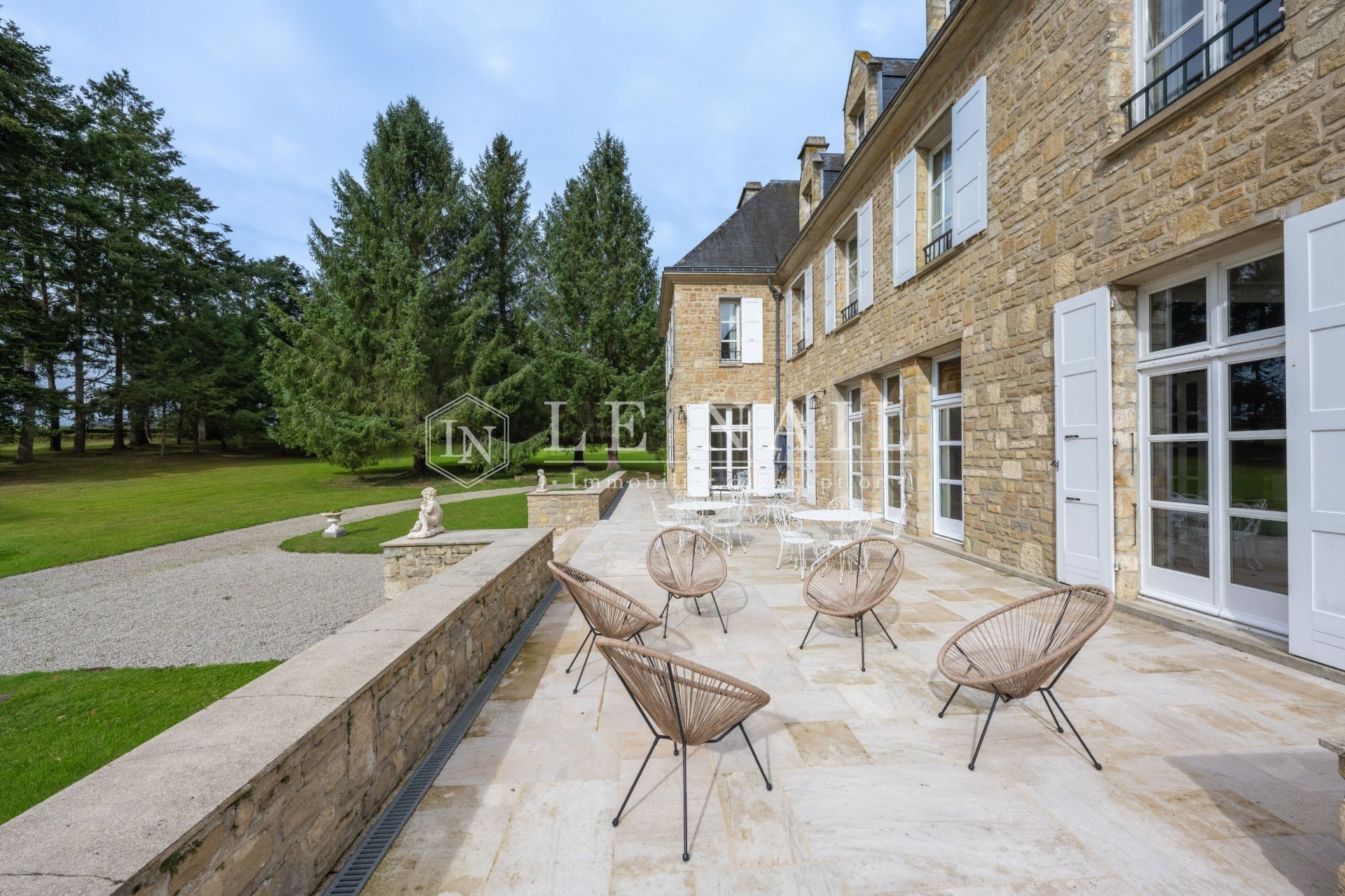château 10 pièces en vente à CARENTAN (50500)