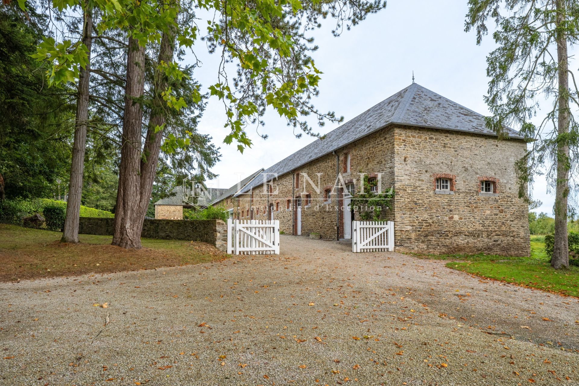 château 10 pièces en vente à CARENTAN (50500)