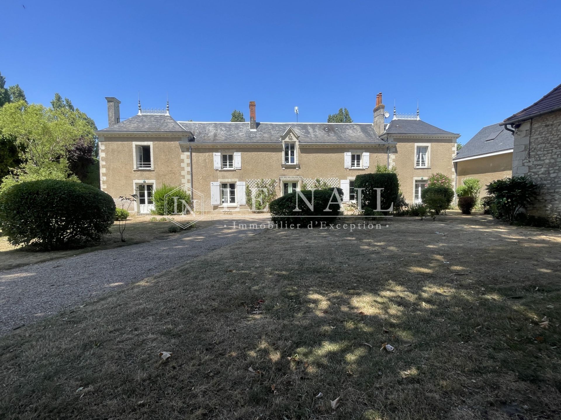 maison 8 pièces en vente à CHATELLERAULT (86100)