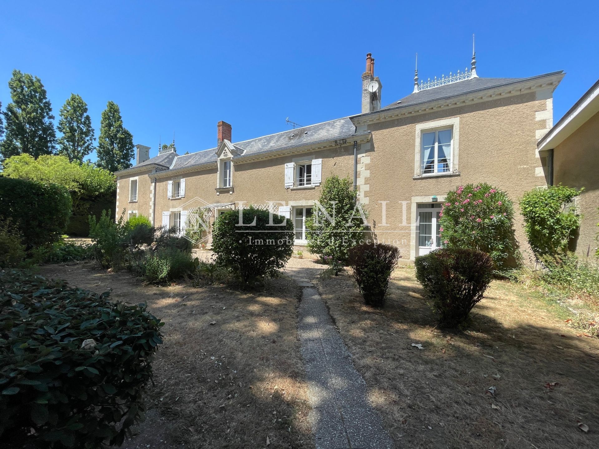 maison 8 pièces en vente à CHATELLERAULT (86100)