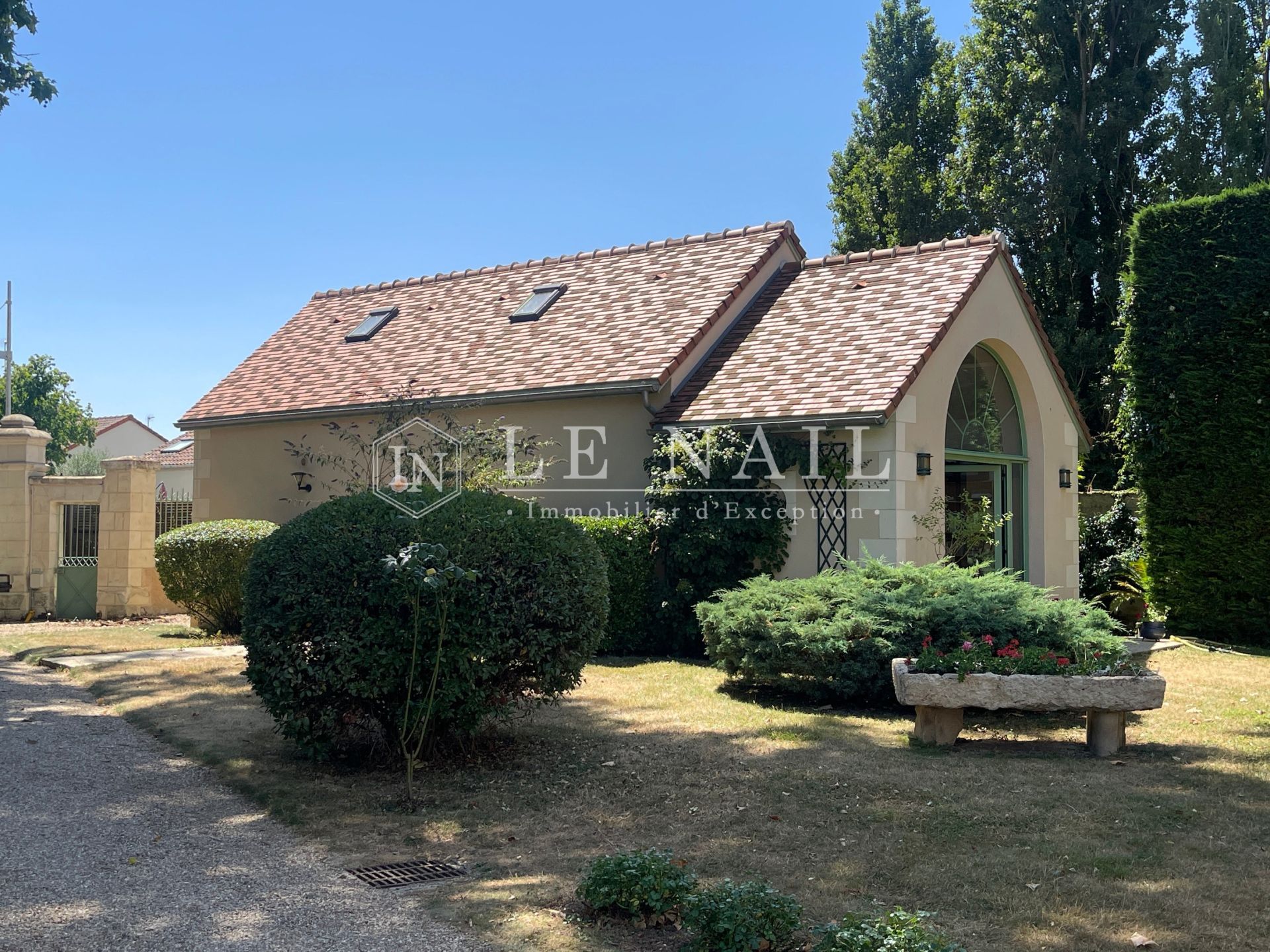 maison 8 pièces en vente à CHATELLERAULT (86100)
