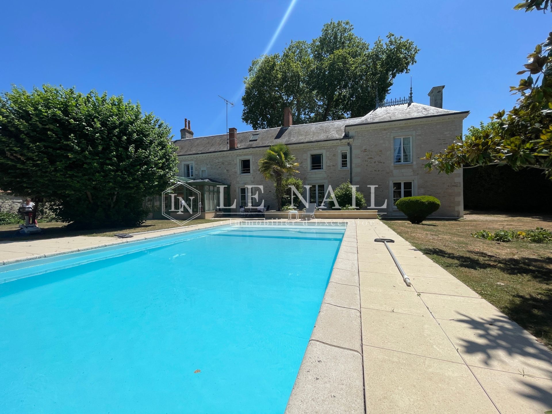 maison 8 pièces en vente à CHATELLERAULT (86100)