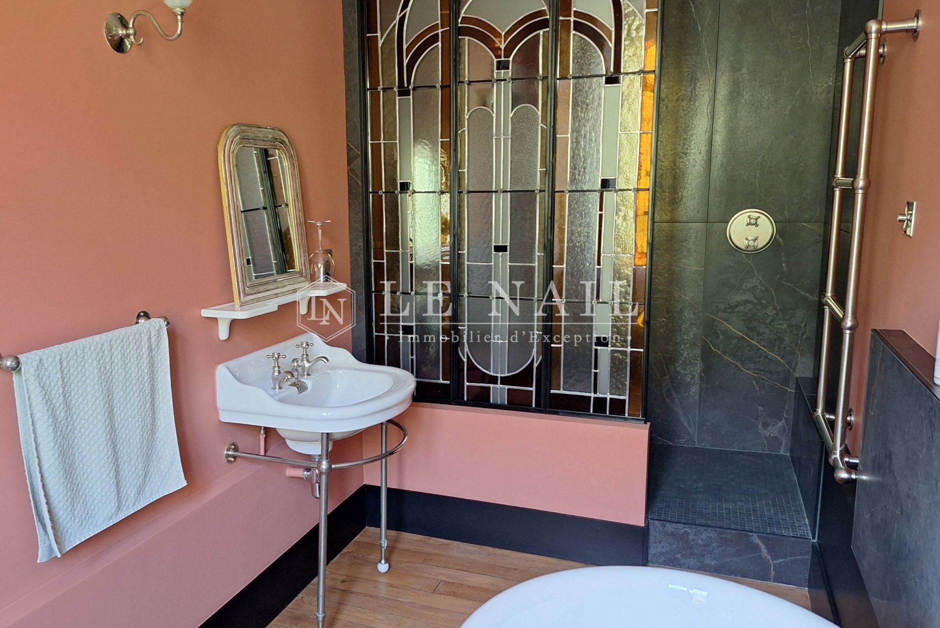 mansion (hôtel particulier) 10 rooms for sale on SENS (89100)