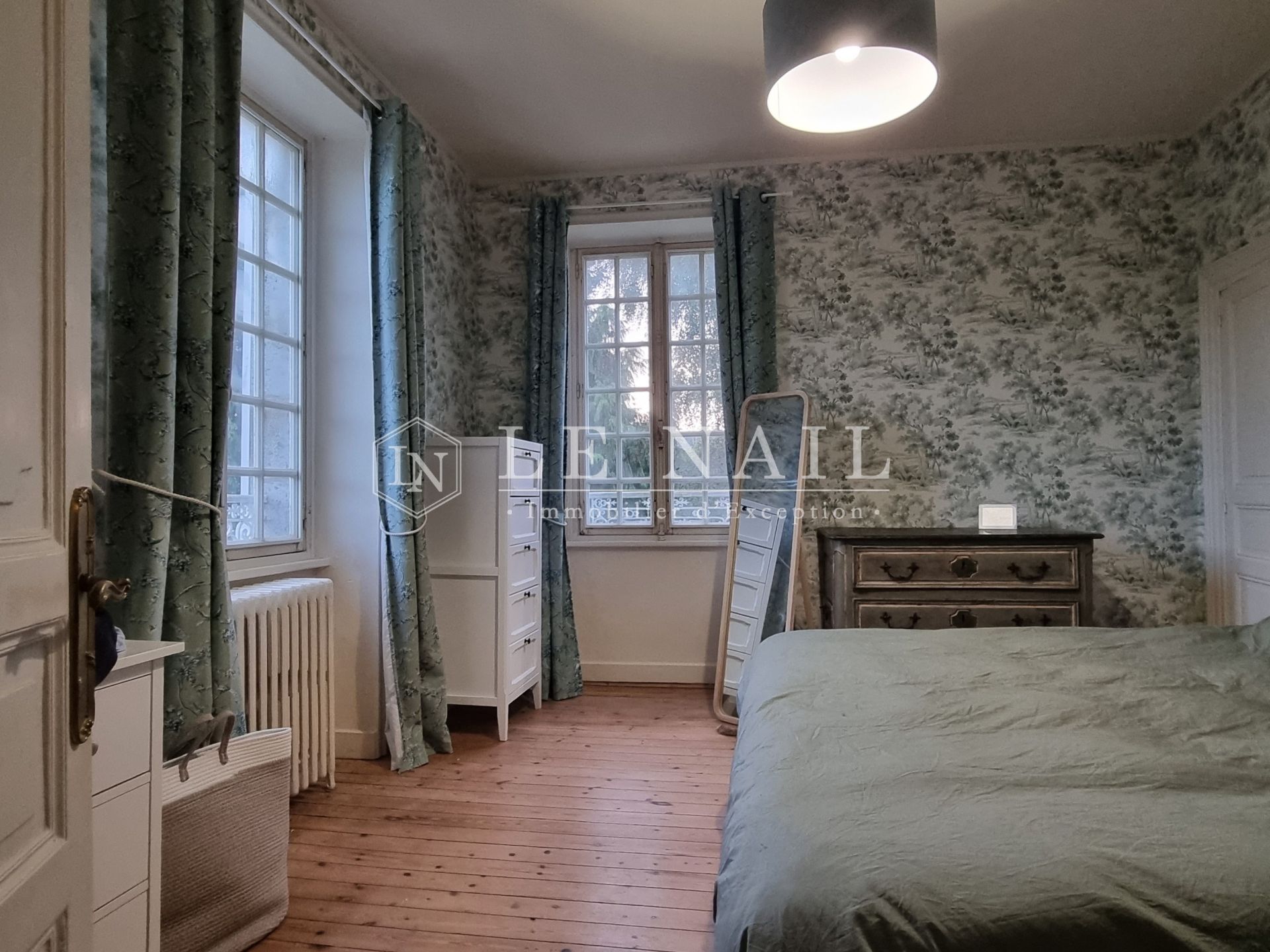mansion 9 rooms for sale on FLERS (61100)