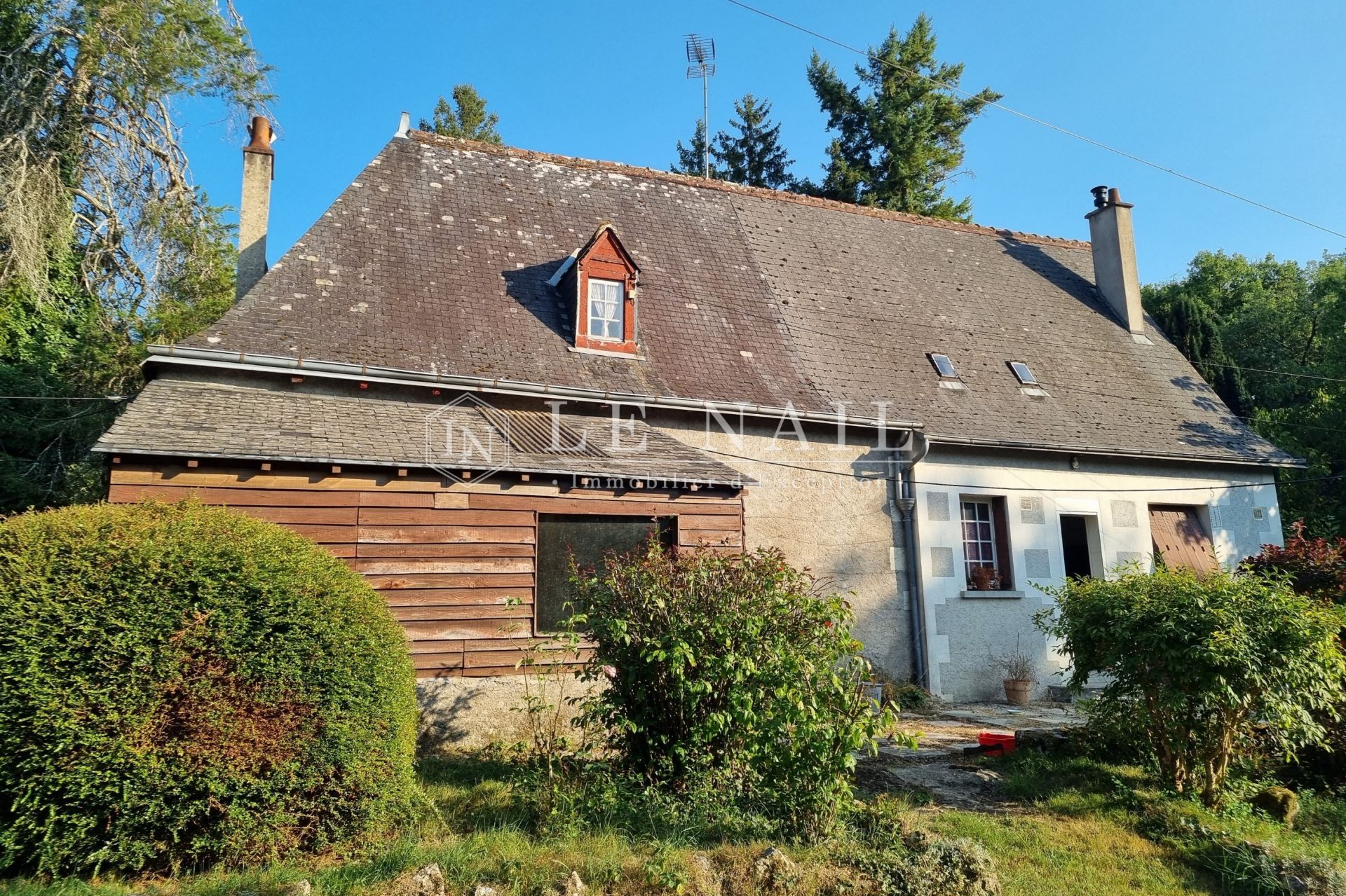 property 7 rooms for sale on TOURS (37000)