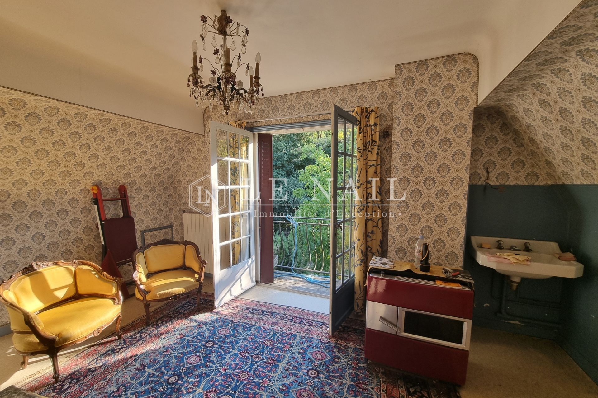 property 7 rooms for sale on TOURS (37000)