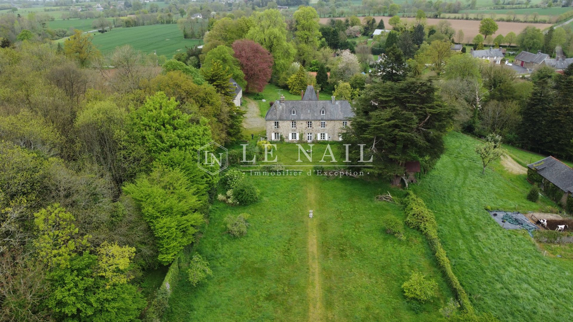 manoir 8 pièces en vente à AVRANCHES (50300)