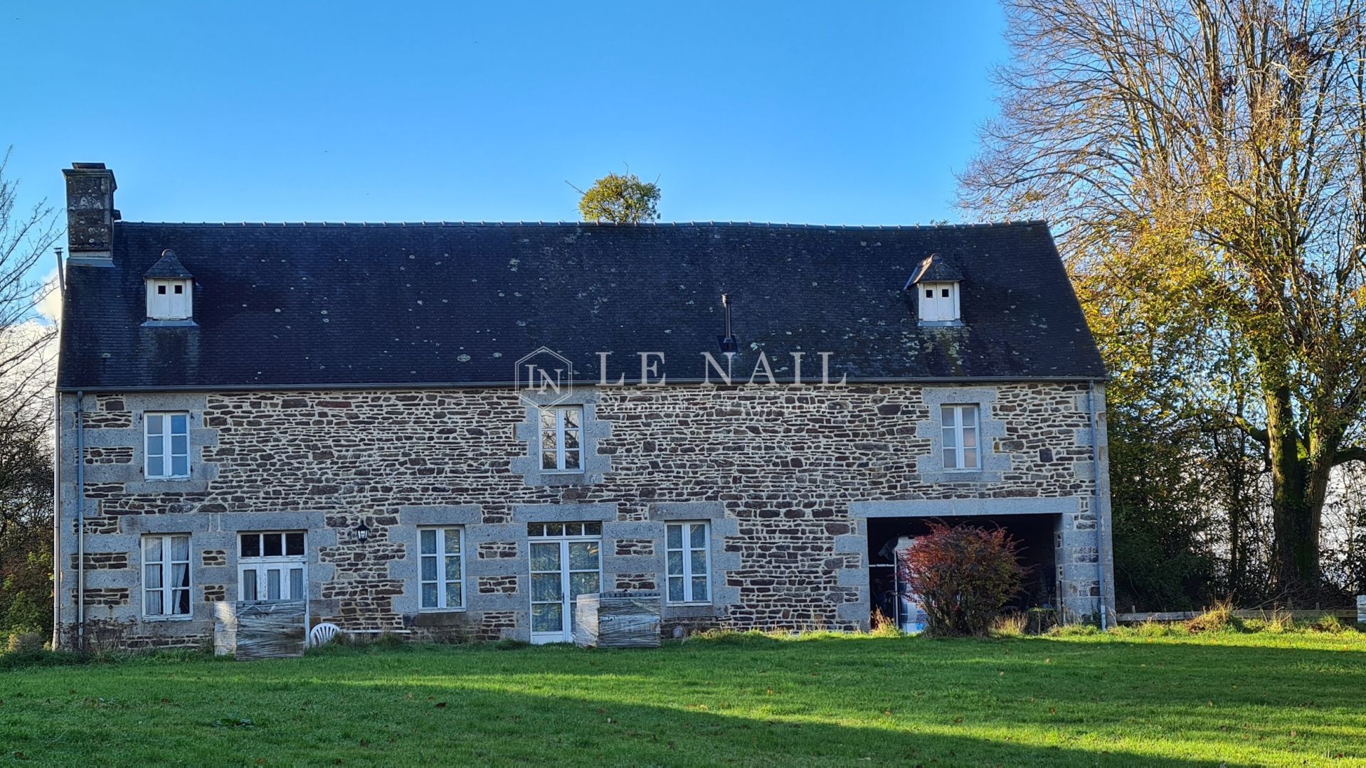 manoir 8 pièces en vente à AVRANCHES (50300)