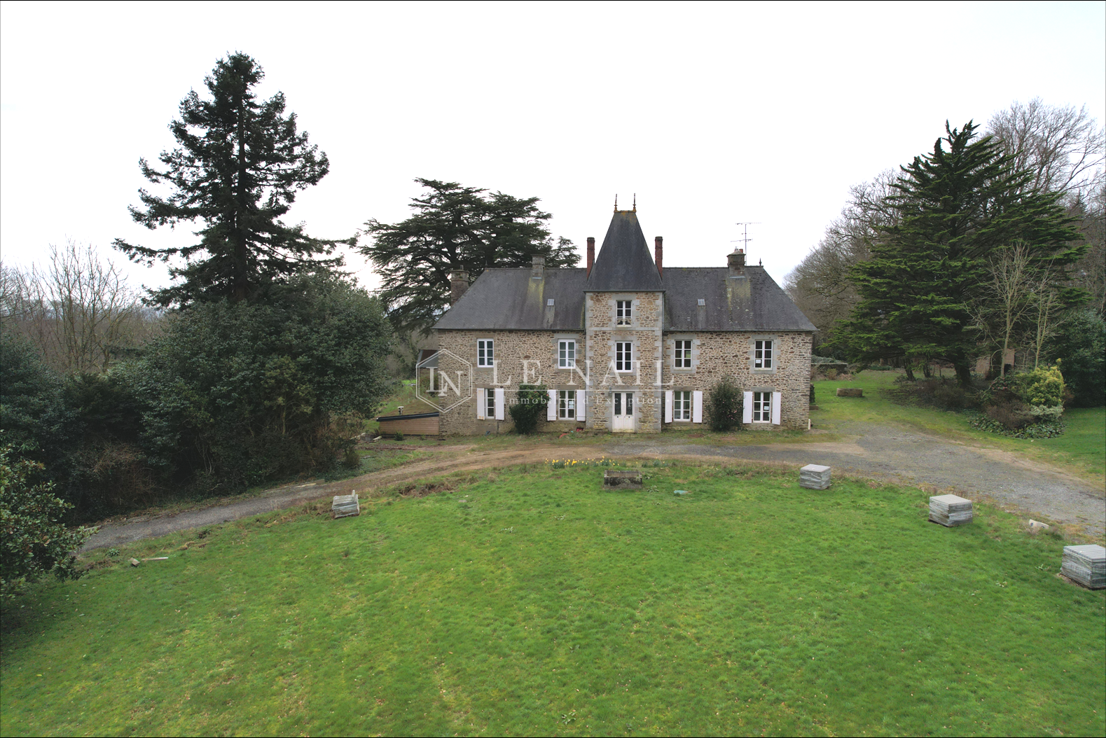 manoir 8 pièces en vente à AVRANCHES (50300)