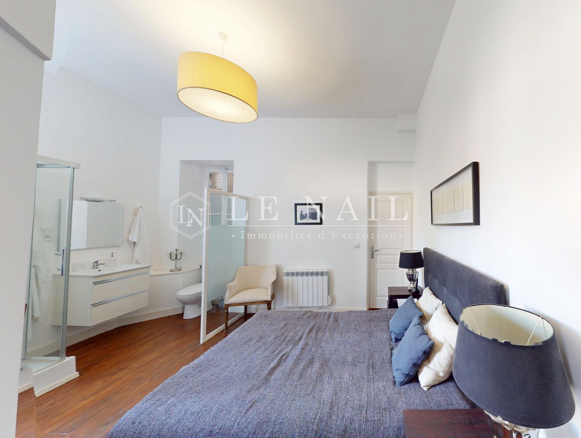 maison de ville 14 pièces en vente à CHALUS (87230)
