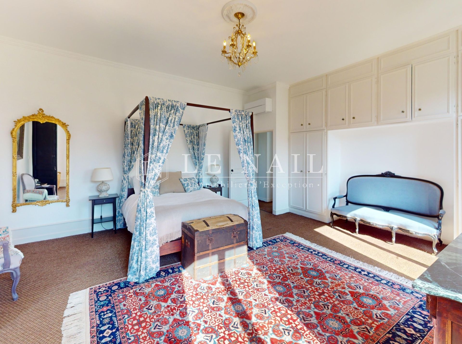 townhouse 14 rooms for sale on CHALUS (87230)
