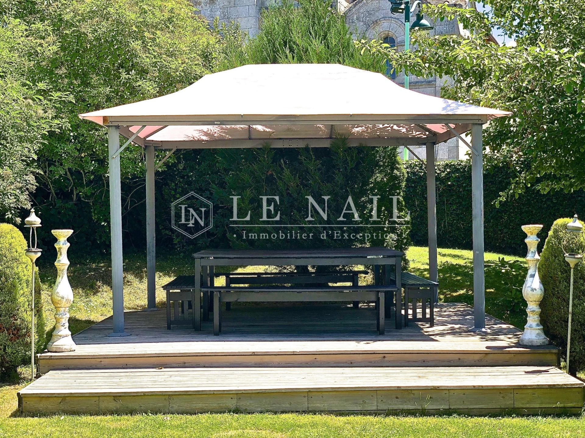 maison de ville 14 pièces en vente à CHALUS (87230)