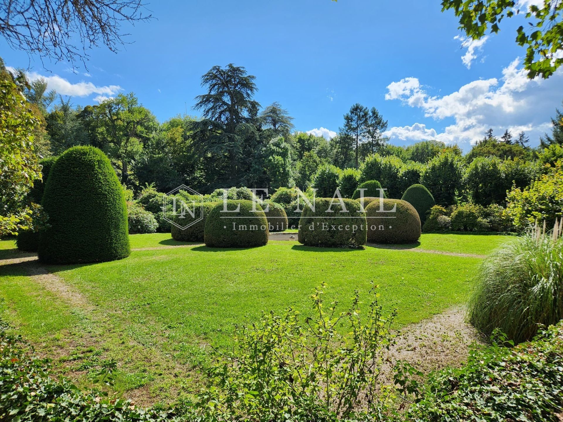 château 20 pièces en vente à ST ETIENNE (42000)
