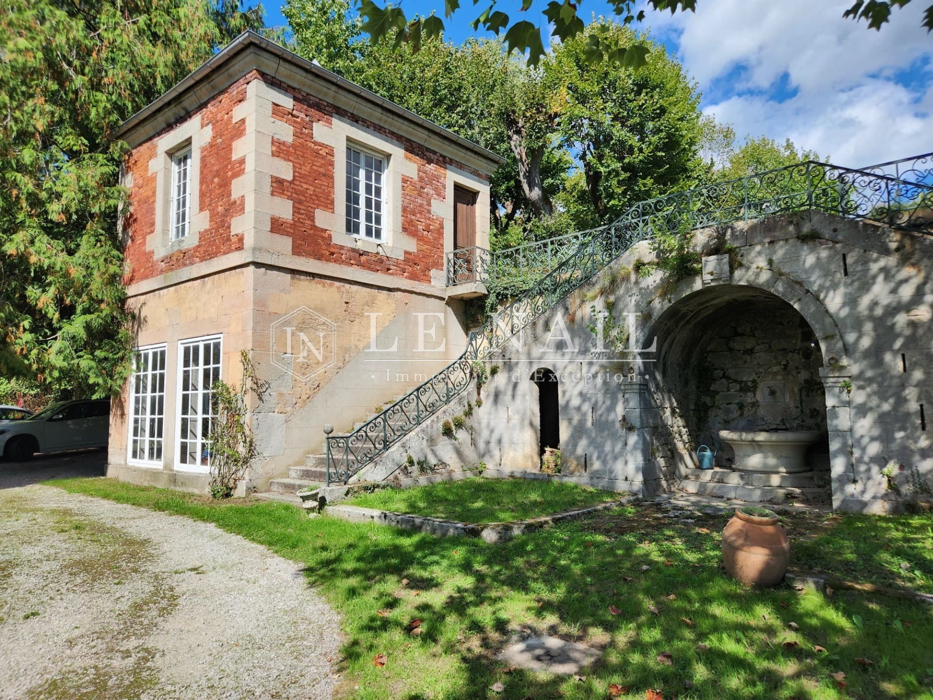 château 20 pièces en vente à ST ETIENNE (42000)