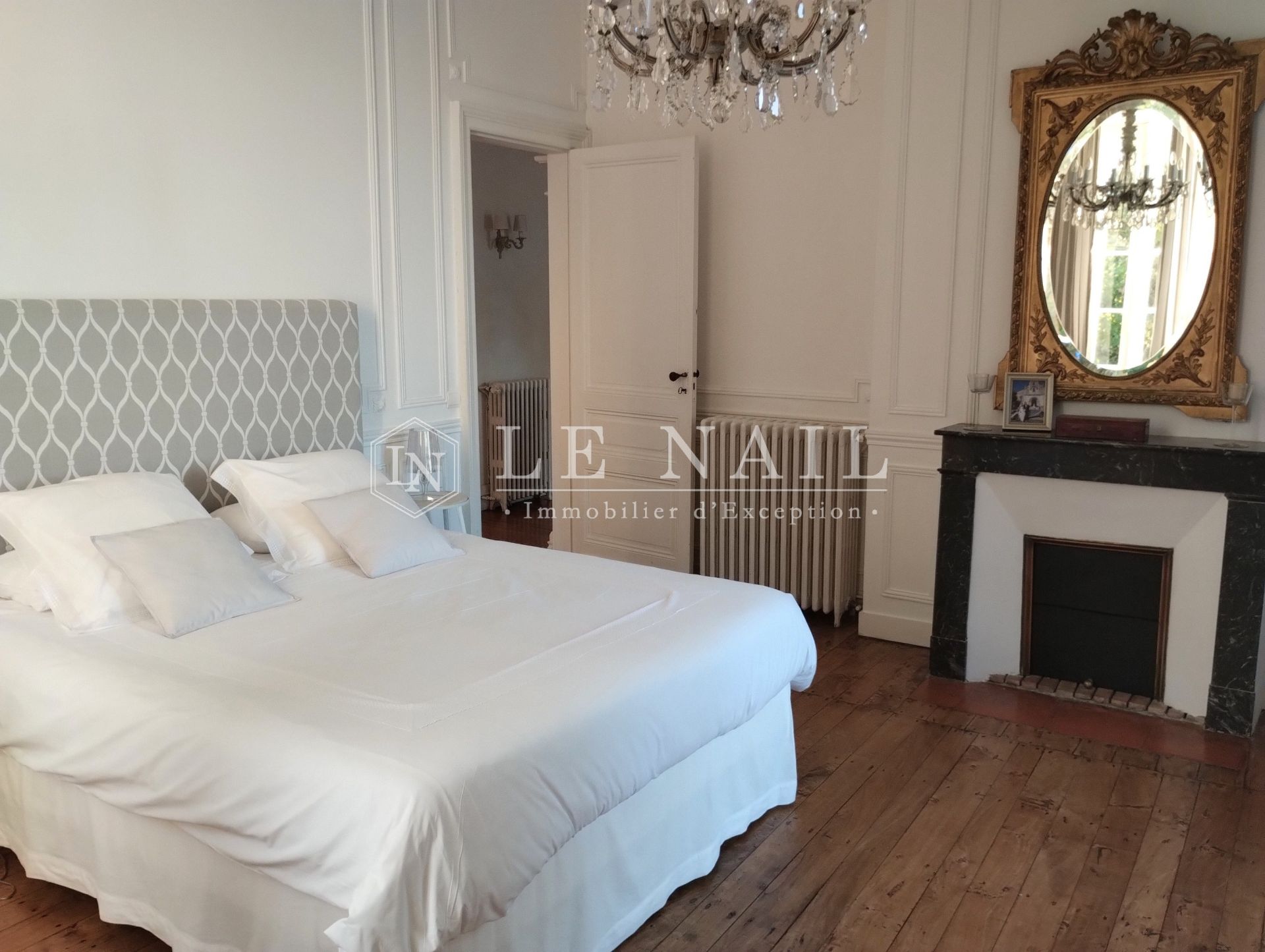 maison de maître 13 pièces en vente à BORDEAUX (33000)