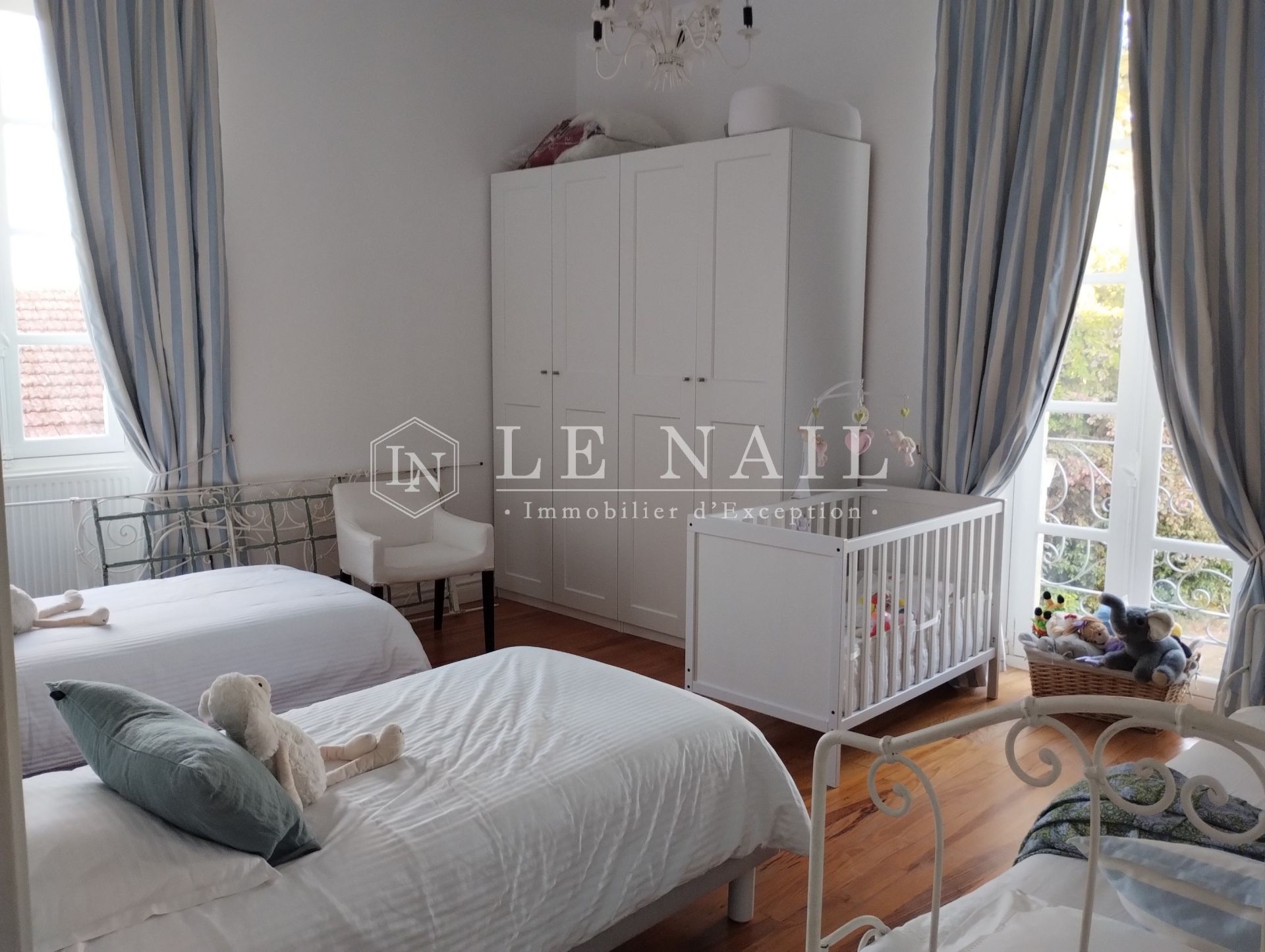 maison de maître 13 pièces en vente à BORDEAUX (33000)
