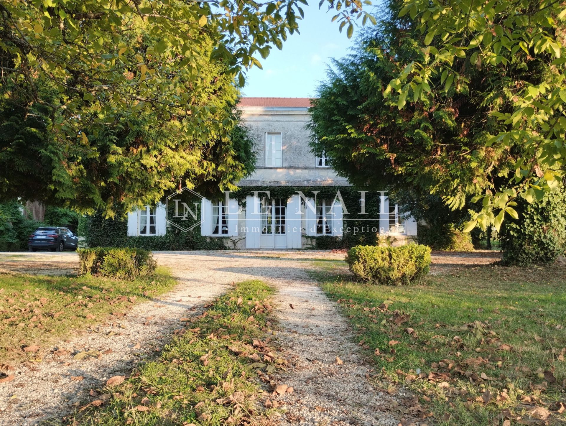 maison de maître 13 pièces en vente à BORDEAUX (33000)
