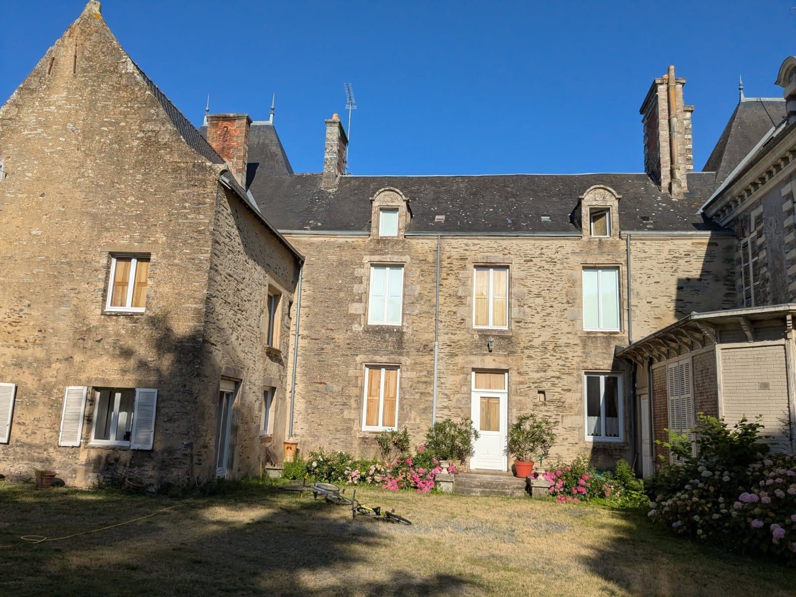 château 30 pièces en vente à ST MARTIN SUR OUST (56200)