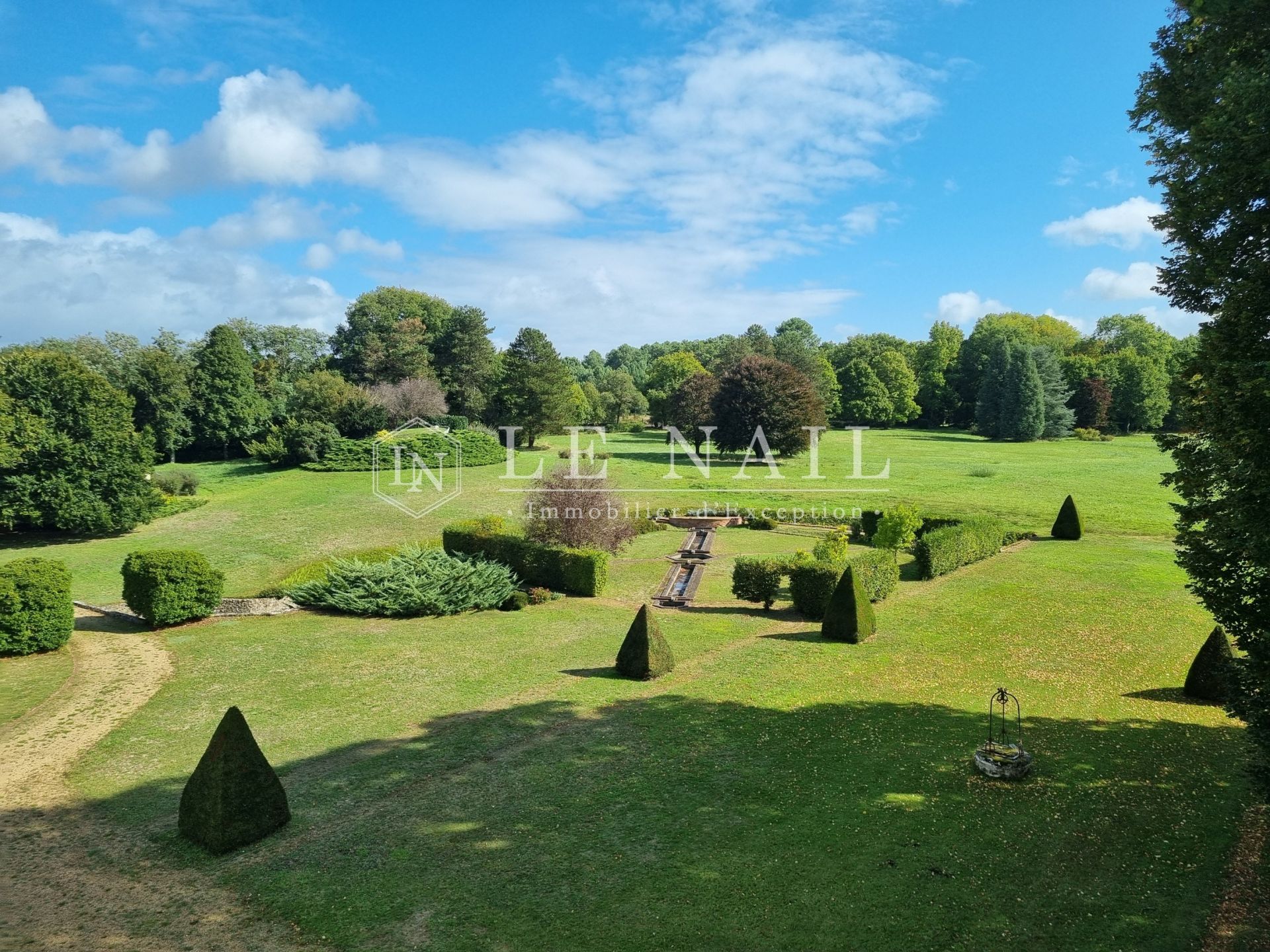 castle 22 rooms for sale on LA FLECHE (72200)