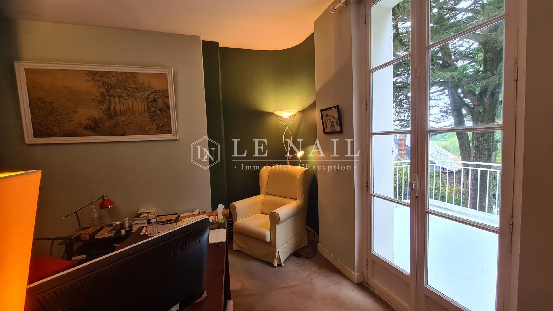 mansion (hôtel particulier) 9 rooms for sale on RENNES (35000)