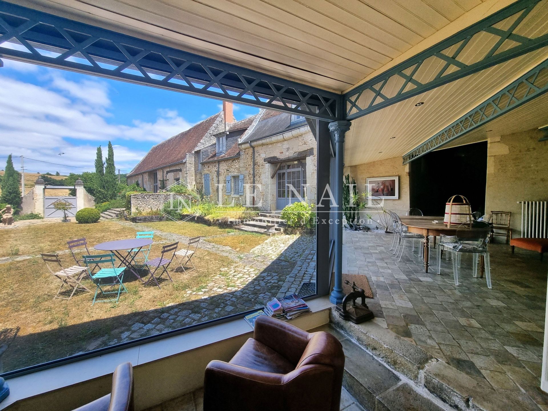 manoir 13 pièces en vente à AZAY LE RIDEAU (37190)
